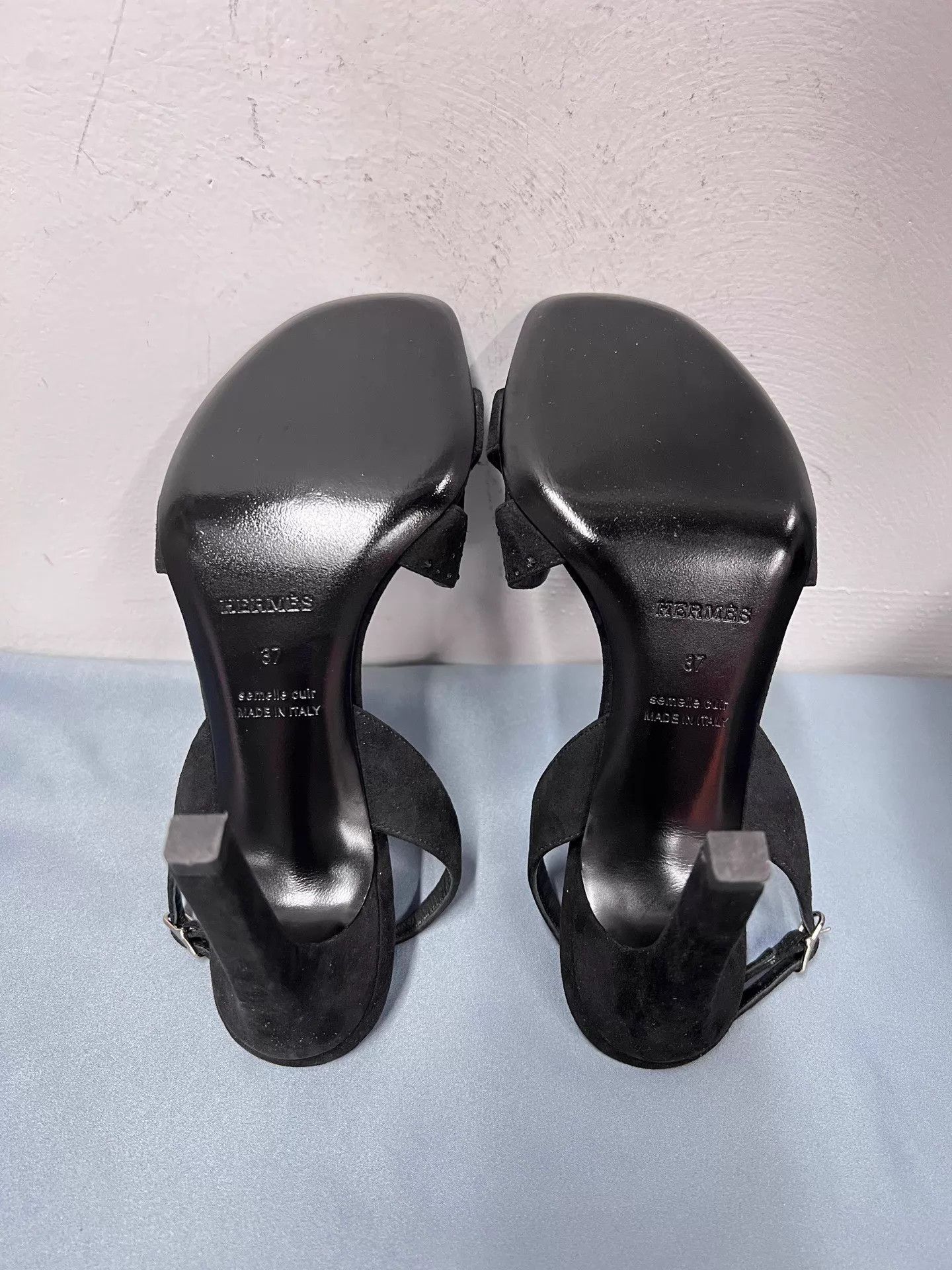 Hermes Hermes Joy Goatskin Crystal Palladium Strappy Sandal 37 New Size US 6.5 / IT 36.5 - 7 Thumbnail