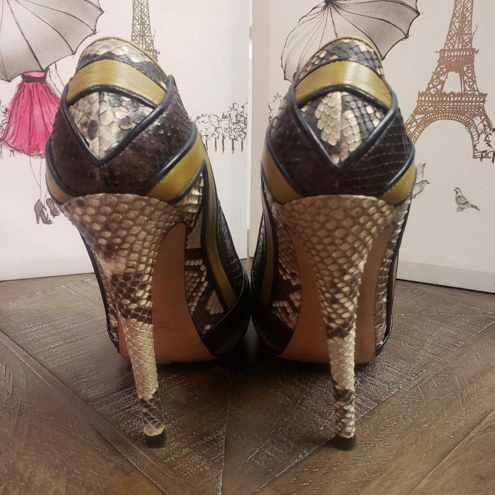 Designer Chrissie Morris Python Leather Pumps Size US 9.5 / IT 39.5 - 3 Thumbnail