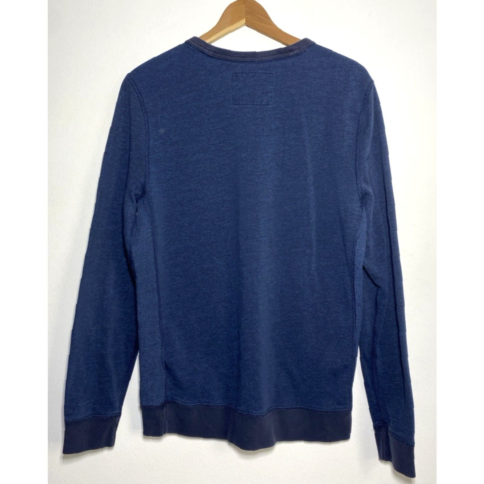 Abercrombie & Fitch Abercrombie & Fitch Men’s New York Crewneck Sweatshirt Embroidered Sz M Crew Neck Pullover Sweatshirt Navy Size M United States Men’s Casual City Size US M / EU 48-50 / 2 - 2 Thumbnail