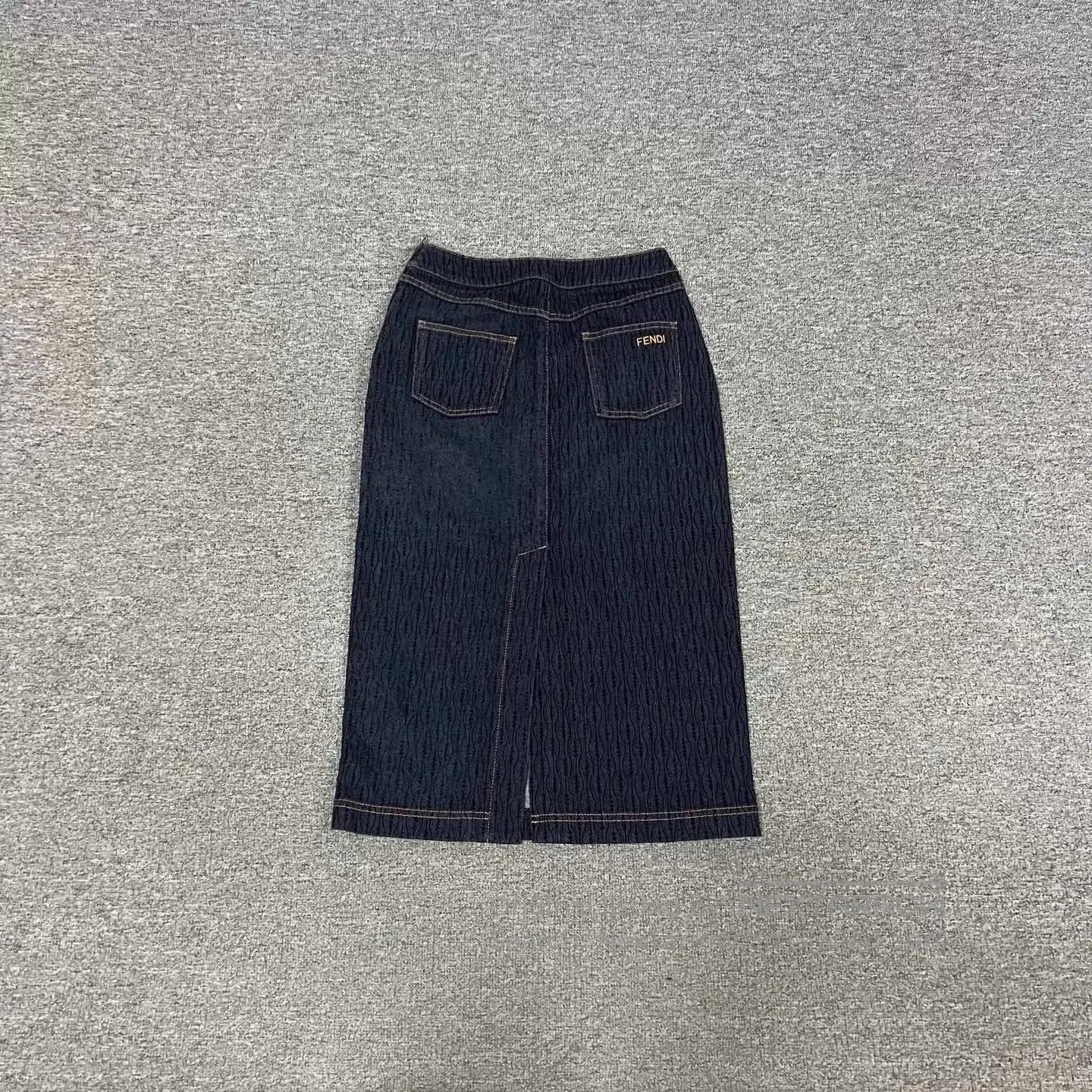 Fendi Fendi Logo Embroidered Denim Skirt. Size 39" - 5 Thumbnail