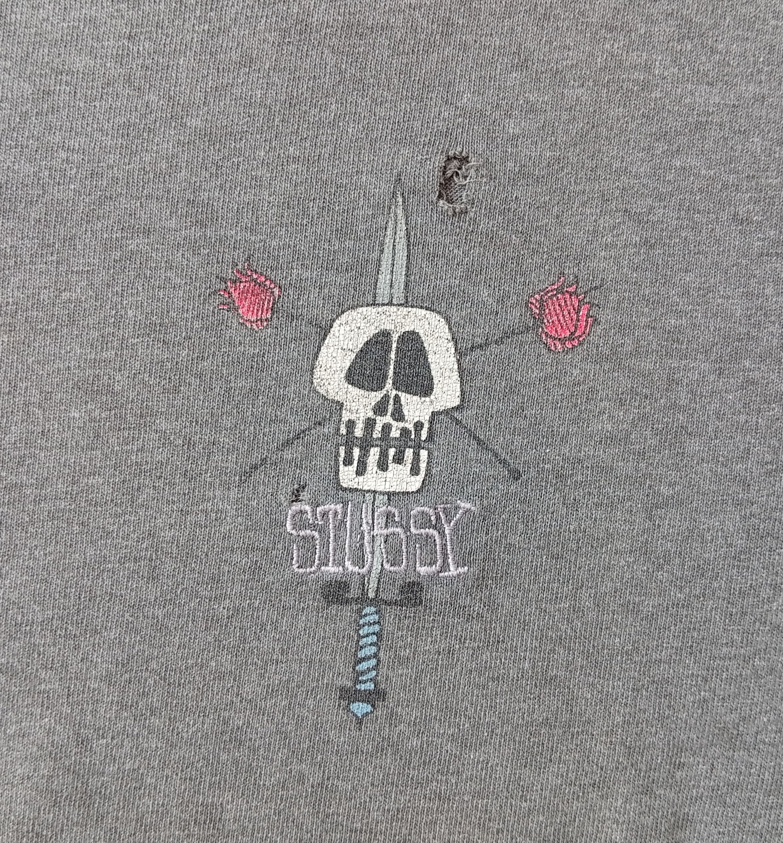 Stussy 90s thrashed Stussy skull roses sword tee Size US L / EU 52-54 / 3 - 4 Thumbnail