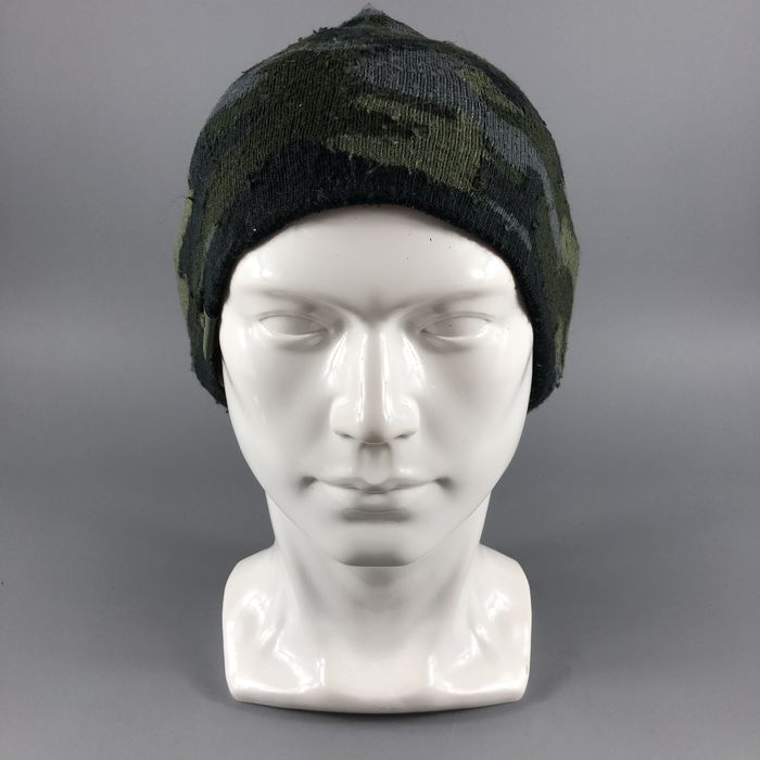 Vintage Camouflage Green Under Armour Beanie Snow Hat Snow Cap B002