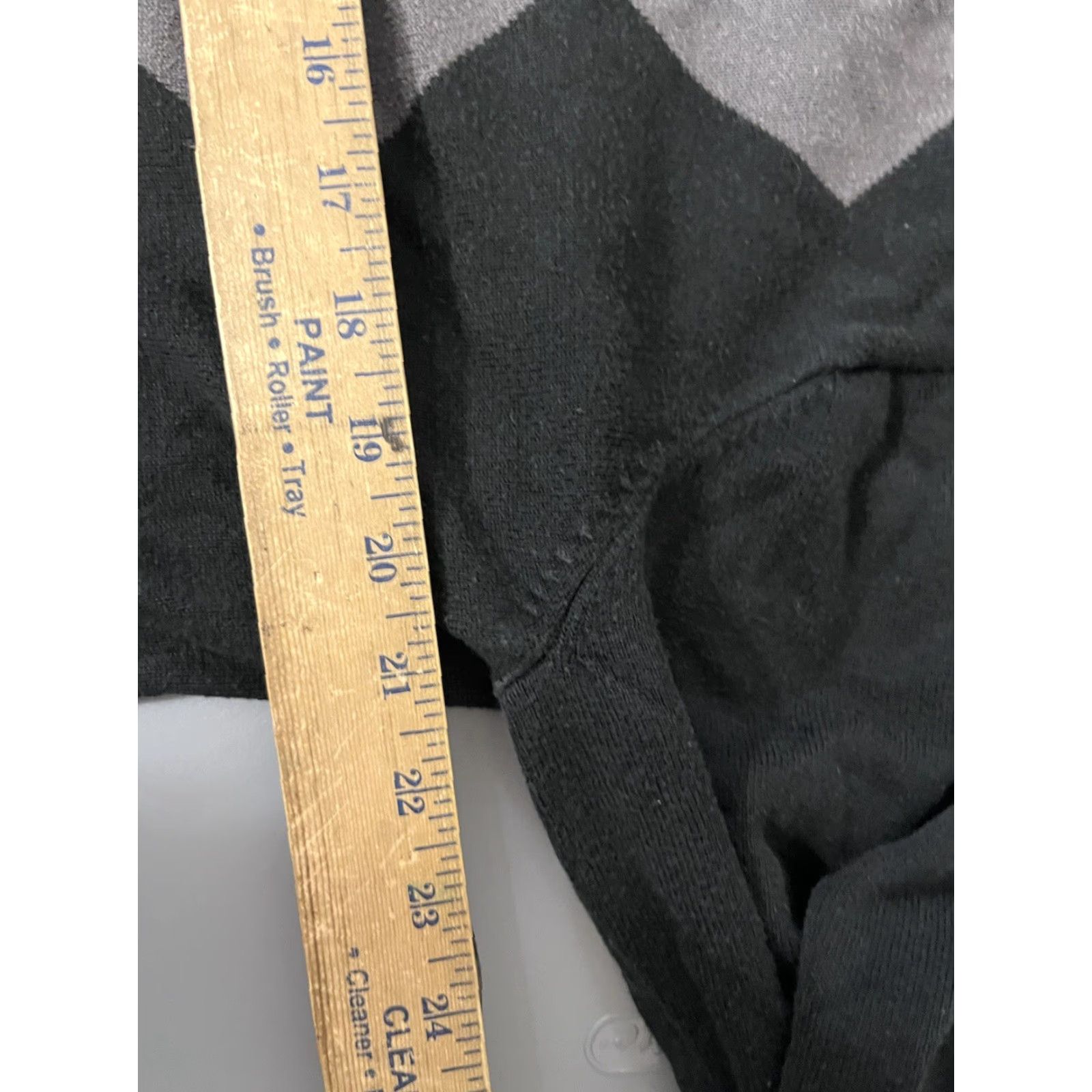 Quiksilver Quicksilver Mens Size Large Argyle Long Sleeve Sweater Black Gray Pullover Classic, Preppy, Nerd, Grandpa Mens Size US L / EU 52-54 / 3 - 5 Thumbnail