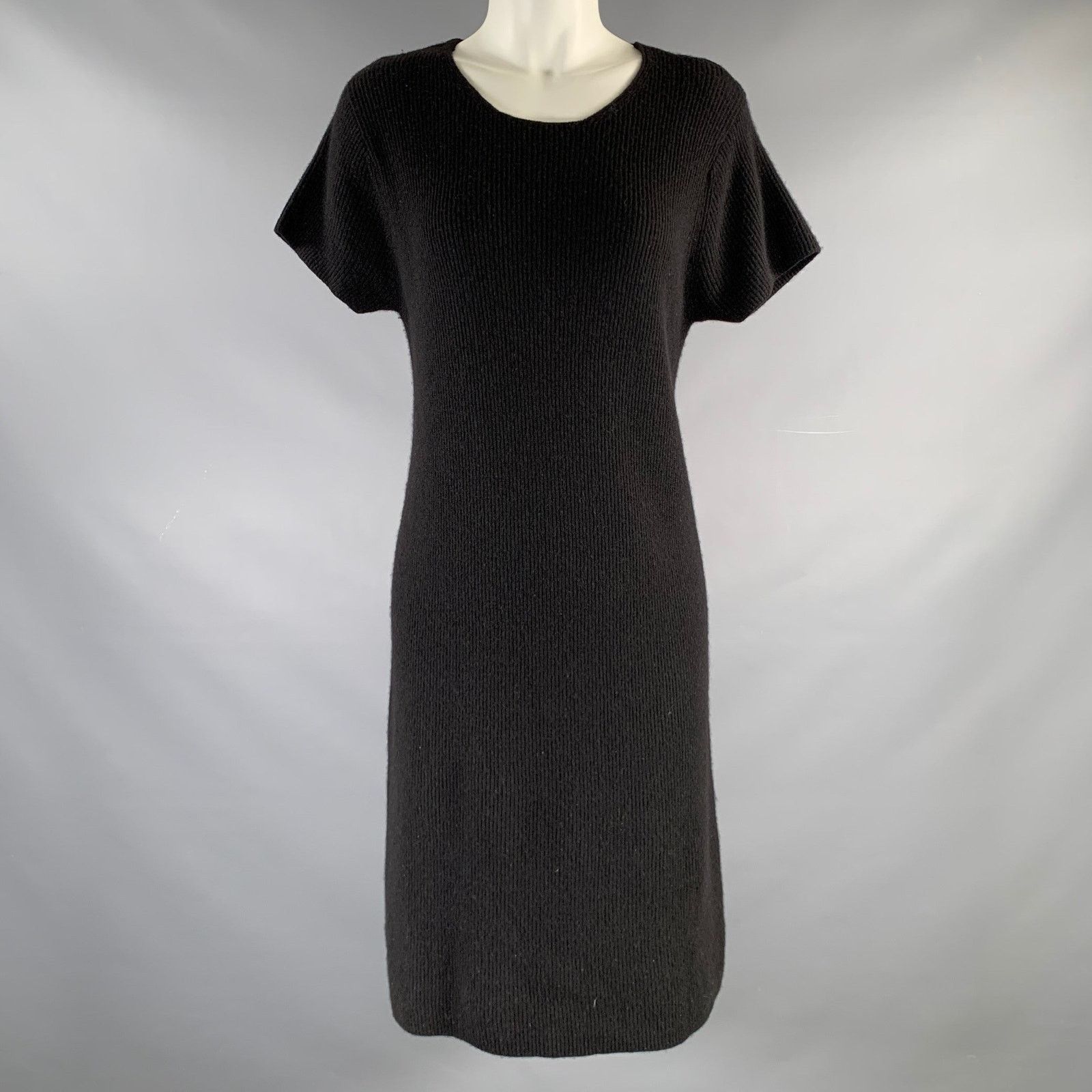 Vintage VINTAGE Size M Black Knit Short Sleeve Dress Size M / US 6-8 / IT 42-44 - 1 Thumbnail