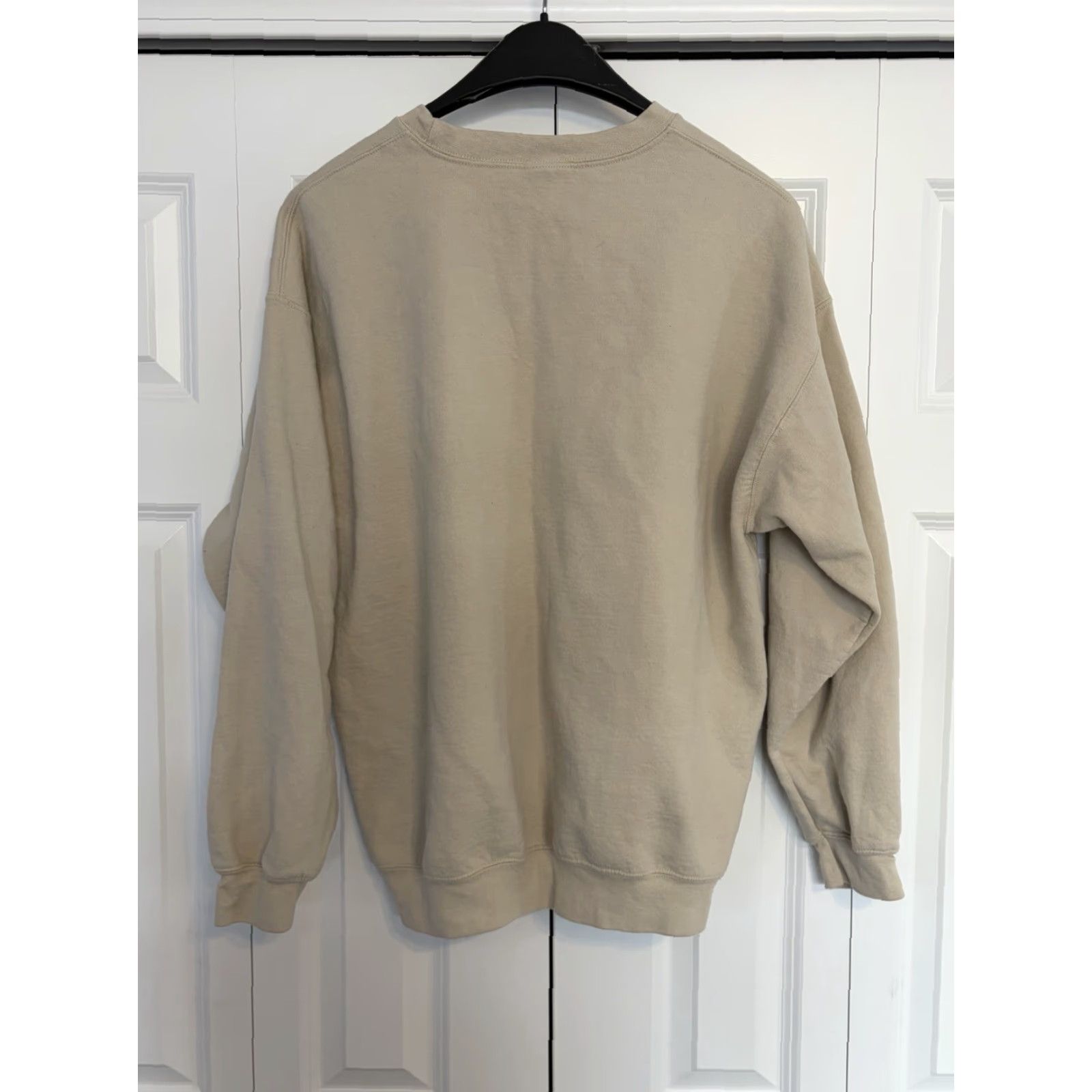 Gildan VINTAGE Gildan Sweatshirt Beige Giraffe Crewneck XL Unisex Adults Long Sleeve Crew Neck Nature 90s Animals Sports Pullover Size US XL / EU 56 / 4 - 2 Thumbnail