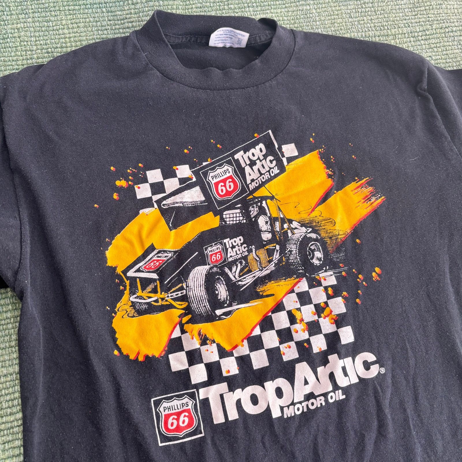 Vintage 80s Black Single Stitched TropArtic Thrashed Racing Tee Size US L / EU 52-54 / 3 - 1 Thumbnail