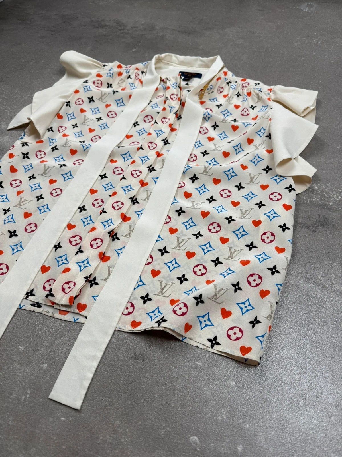 Louis Vuitton Louis Vuitton blouses shirt monogram luxury for Japan 21ss Size L / US 10 / IT 46 - 2 Thumbnail