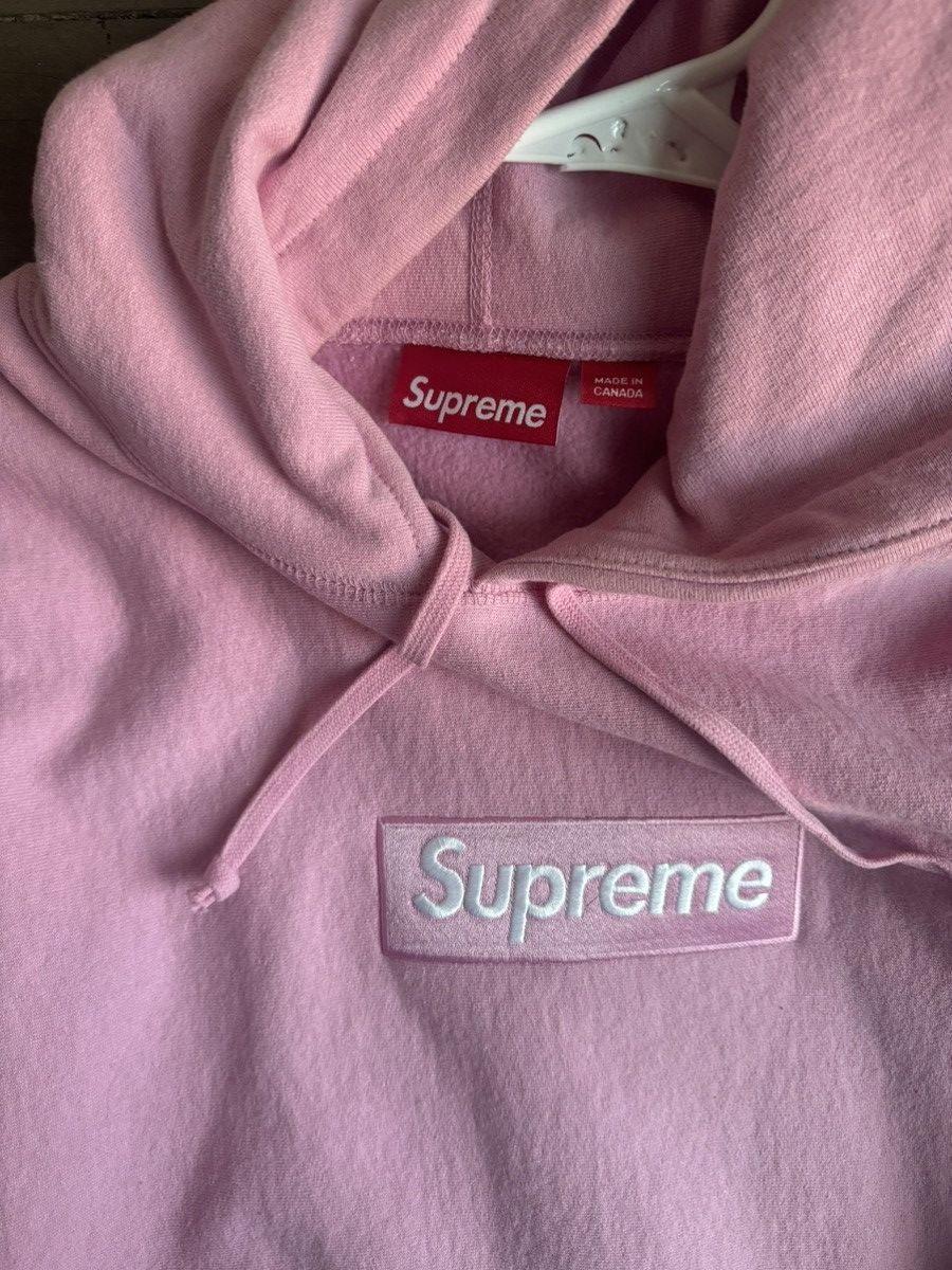 Supreme Supreme Pink Box Logo Hoodie FW24 Size US L / EU 52-54 / 3 - 2 Thumbnail