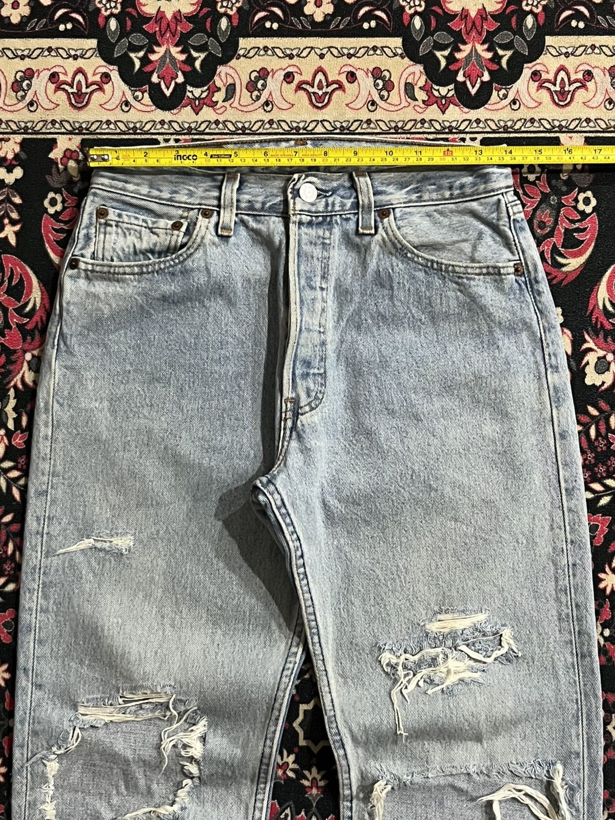 Levi's Vintage Y2K Levi’s 501 Light Blue Washed Distressed Jeans Size 30" / US 8 / IT 44 - 16 Thumbnail