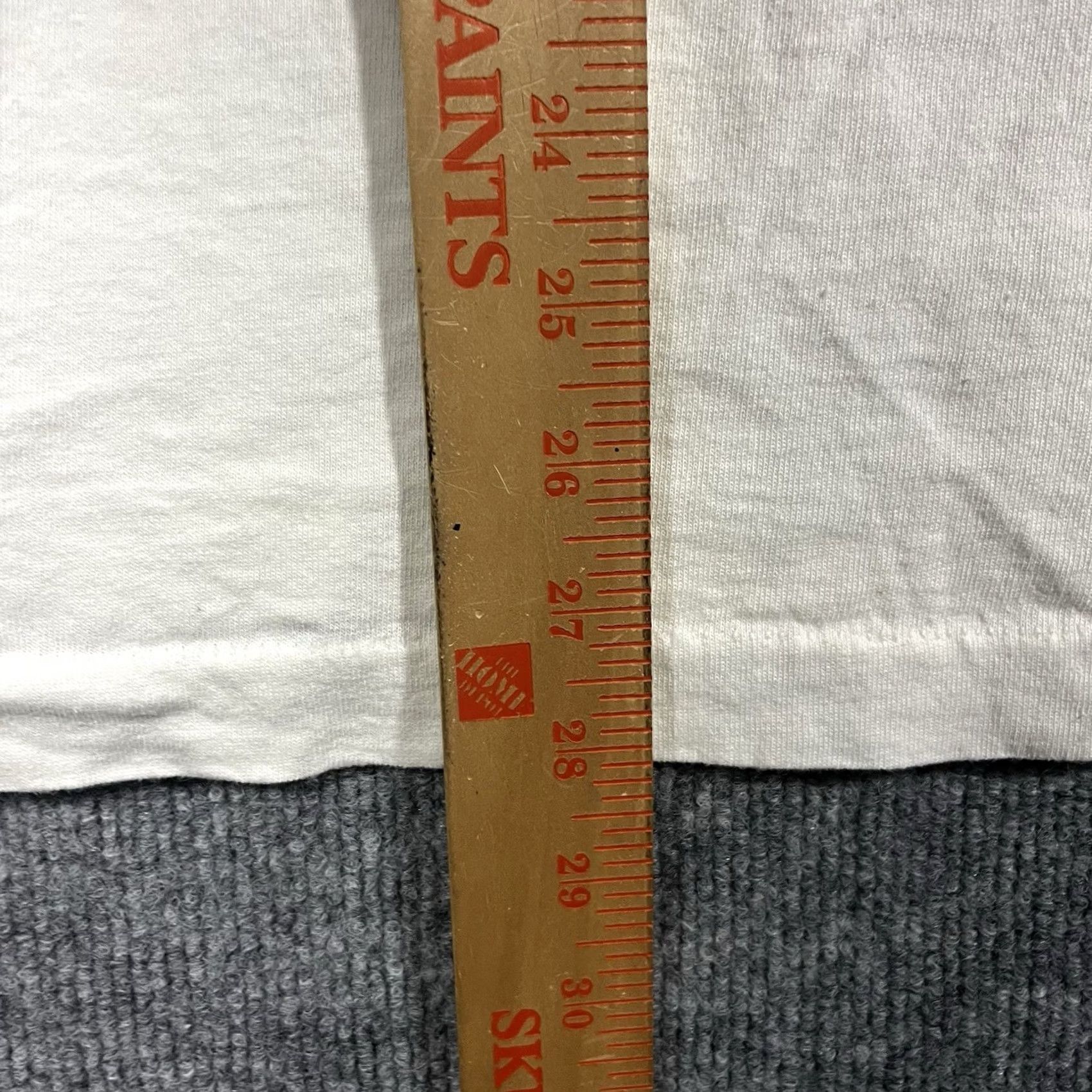 Fruit Of The Loom VINTAGE Dallas Alice T-Shirt XL White Comedy PMS Attack 90s USA Phillips Mens Size US XL / EU 56 / 4 - 7 Thumbnail