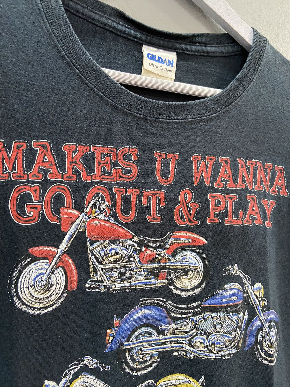 Vintage MAKES U WANNA GO OUT & PLAY HARLEY DAVIDSON TEE SHIRT Size US L / EU 52-54 / 3 - 4 Thumbnail
