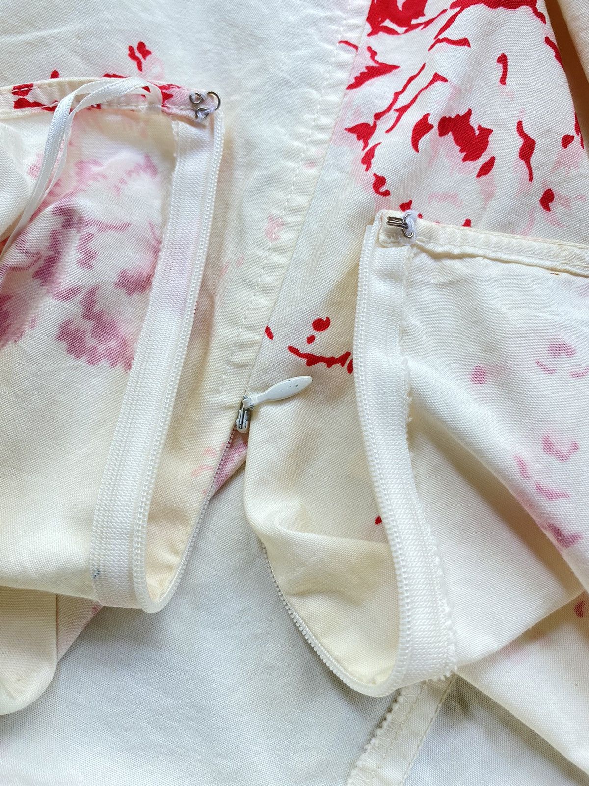 Marni MARNI Red Floral Print Skirt. Size 28" / US 6 / IT 42 - 10 Thumbnail