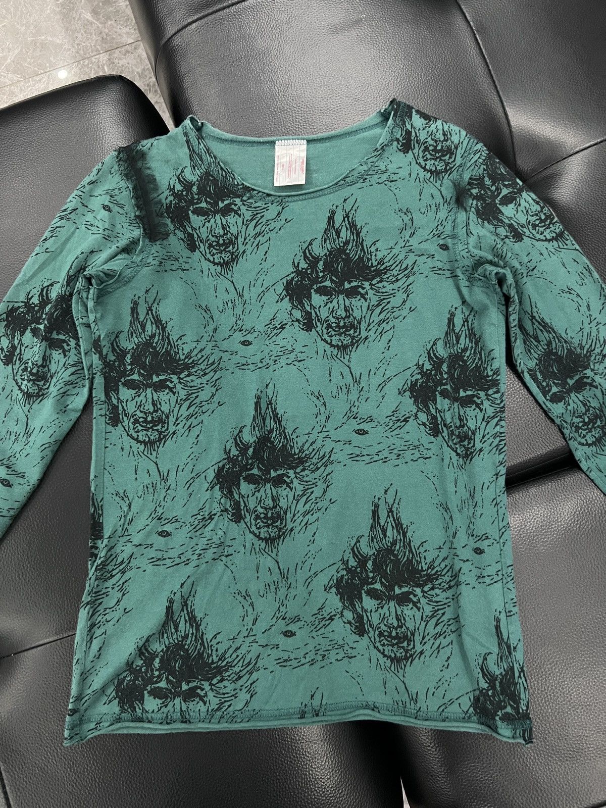 Undercover Undercover AW02 “Witches Cell Division” Portrait Top Size US S / EU 44-46 / 1 - 3 Thumbnail