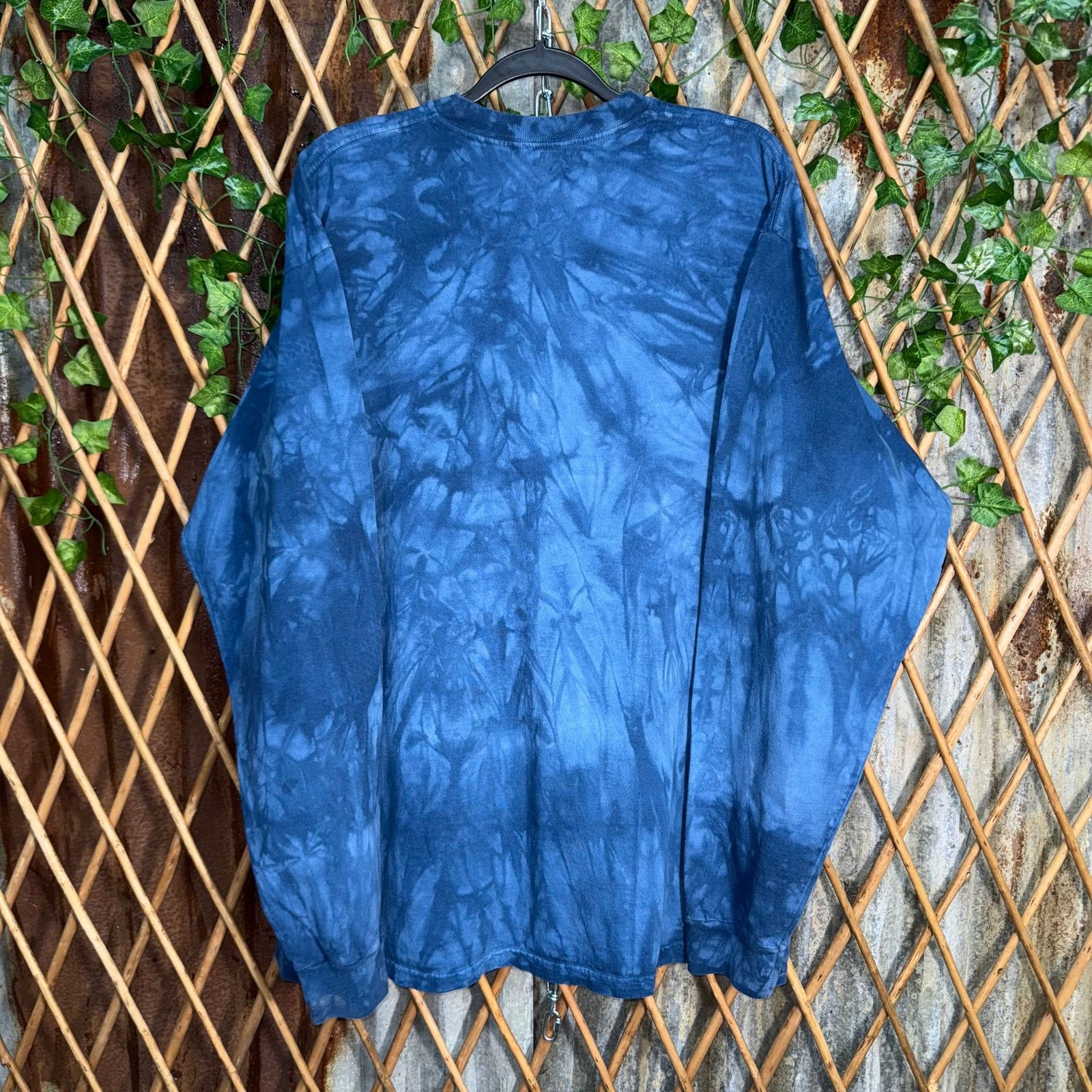 The Mountain Vintage Y2K the mountain tie-dye 90s native wolf LS T-shirt Size US XL / EU 56 / 4 - 2 Thumbnail