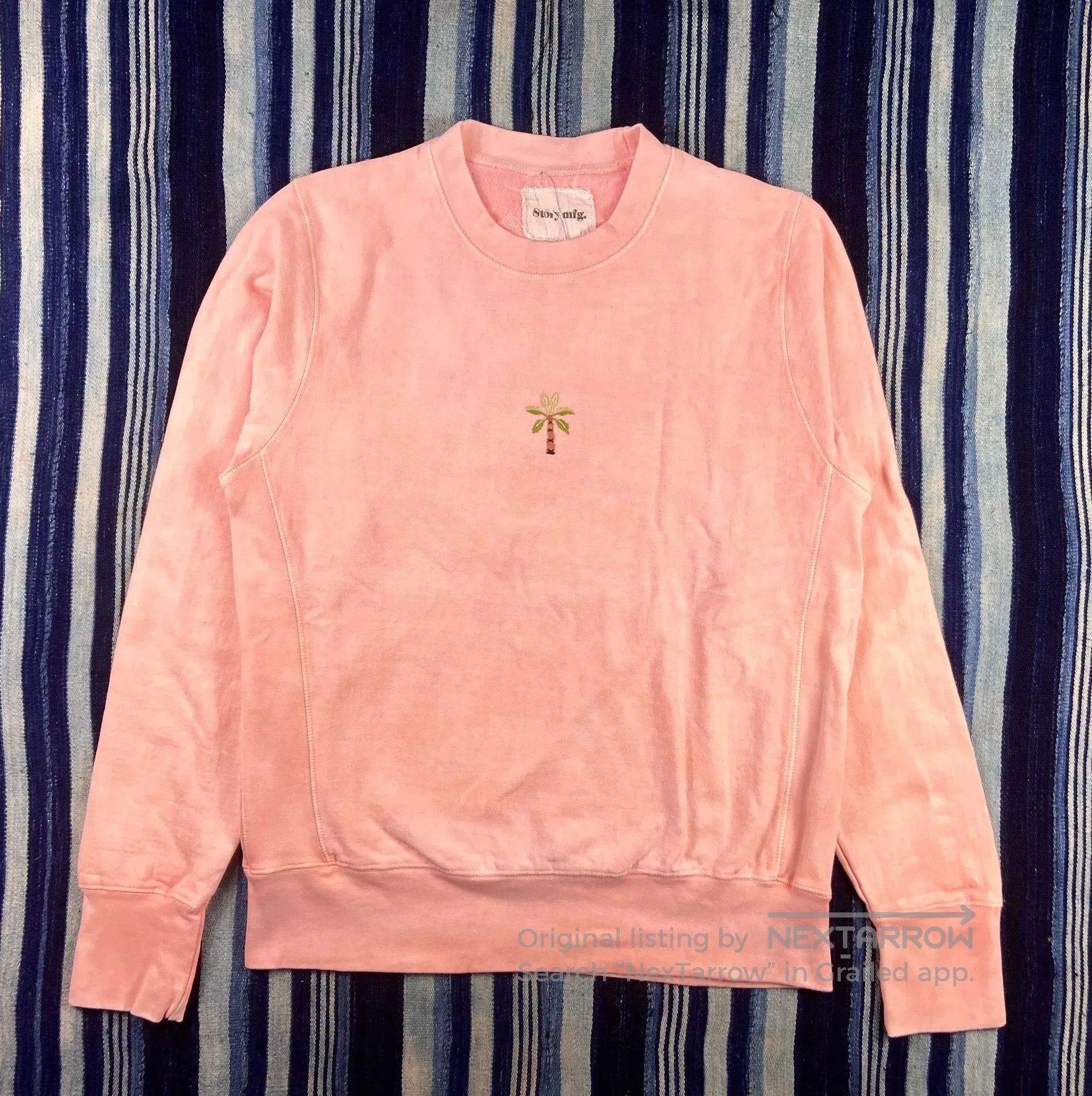 Story Mfg. handmade madder dye crewneck sweatshirt. Size US S / EU 44-46 / 1 - 2 Thumbnail
