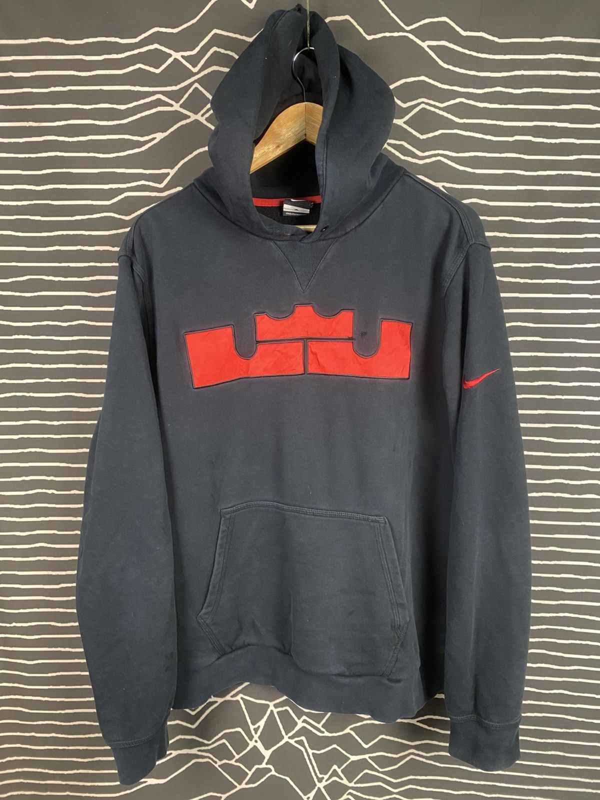 Nike Distress Nike X Lebron James Pullover hoodie Size US XL / EU 56 / 4 - 1 Thumbnail