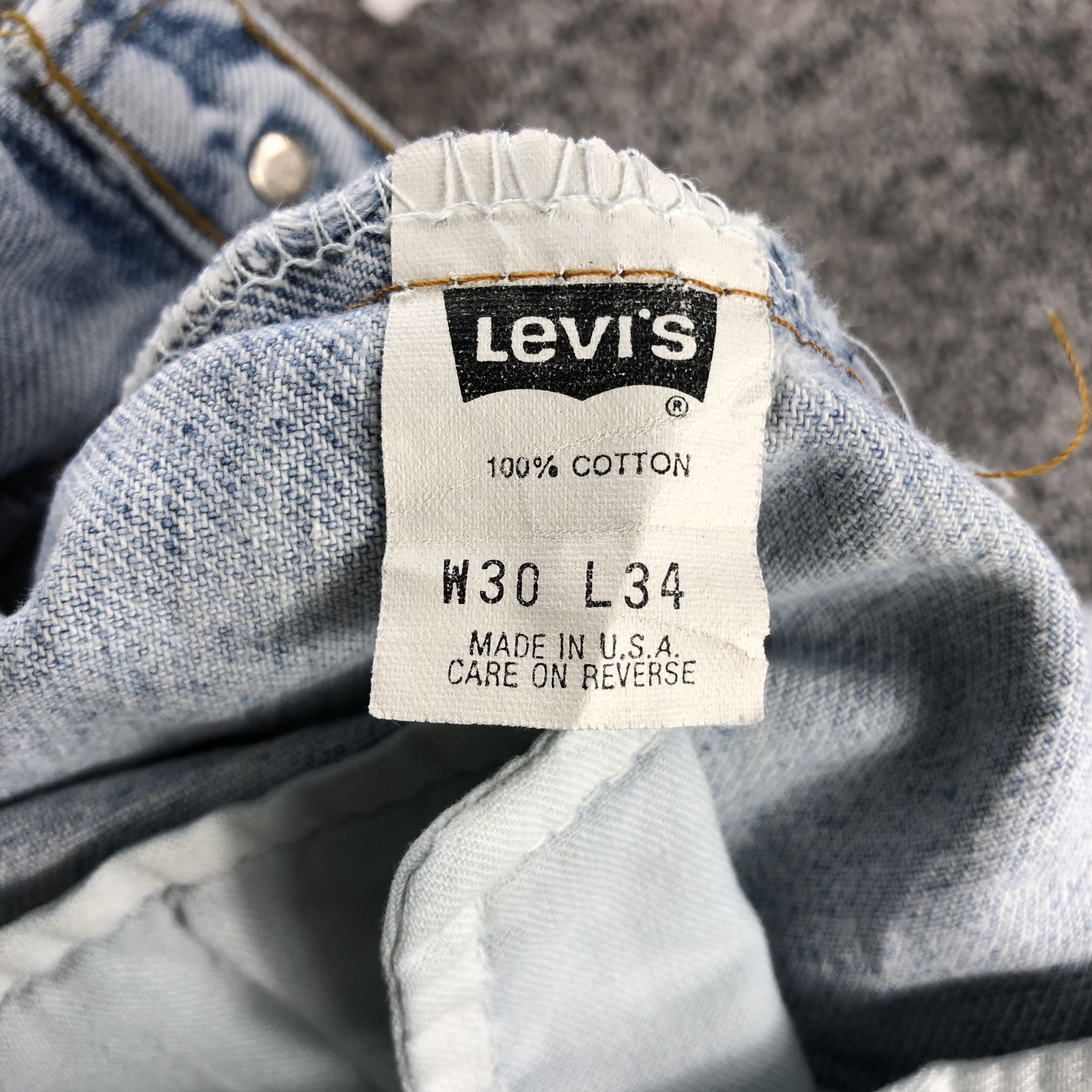 Levi's Vintage 90s Levi's 550 Jeans Distress Light wash Denim KJ899 Size US 29 - 14 Thumbnail