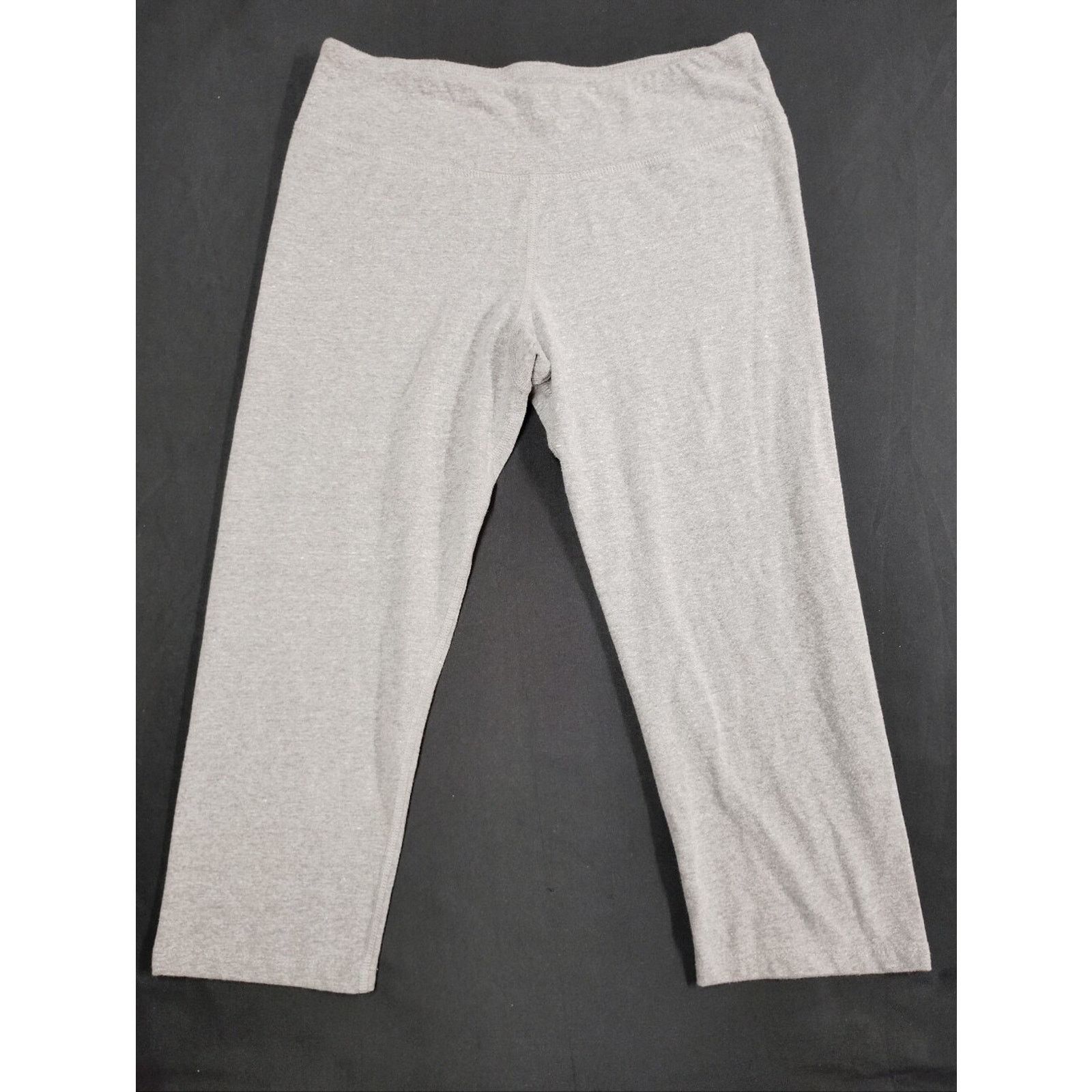 Athletic Works Athletic Works Heather Gray Capri Stretch Leggings Size 26" / US 2 / IT 38 - 1 Thumbnail
