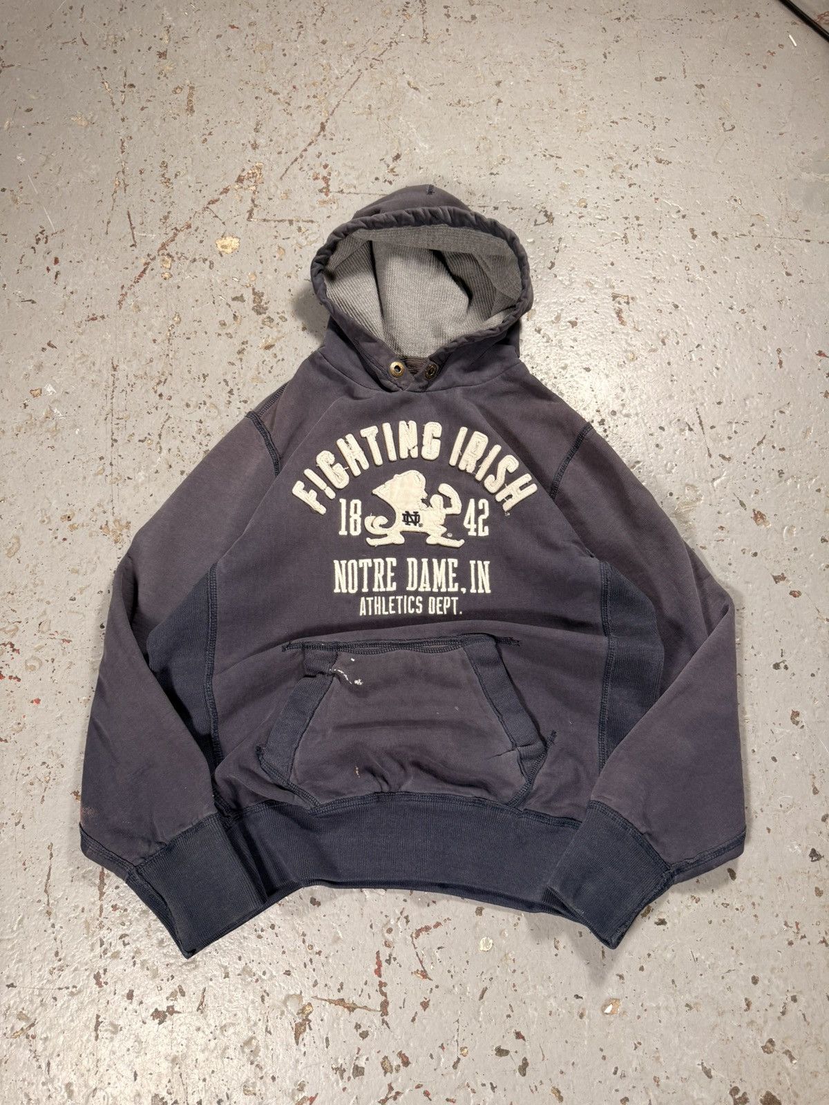Other Vintage Distressed Sun Faded Notre Dame College Hoodie Size US M / EU 48-50 / 2 - 1 Thumbnail