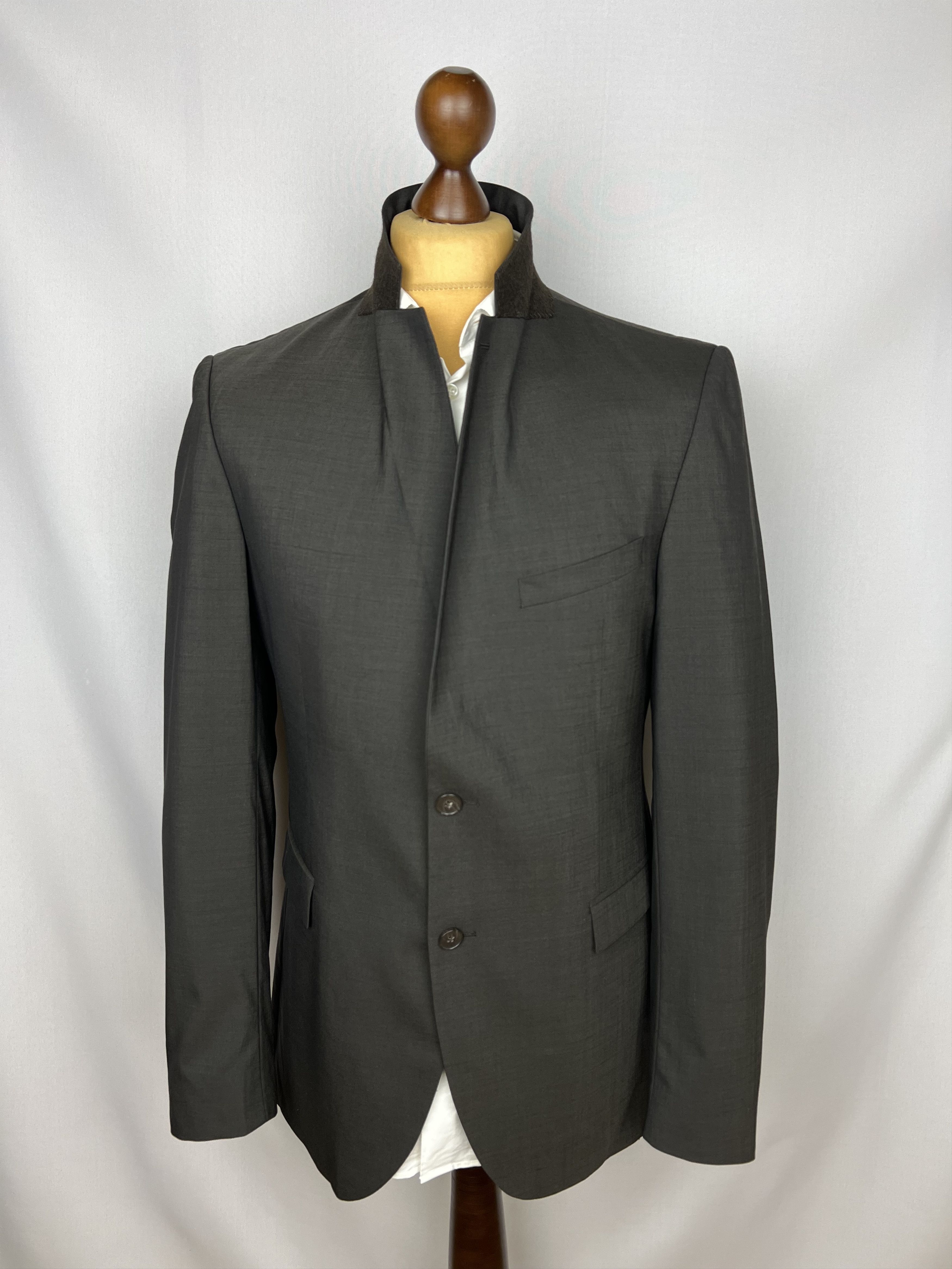 Strellson Solid Gray-Brown Wool Classic Slim-Fit 2 Piece Long Suit Size 40L - 3 Thumbnail