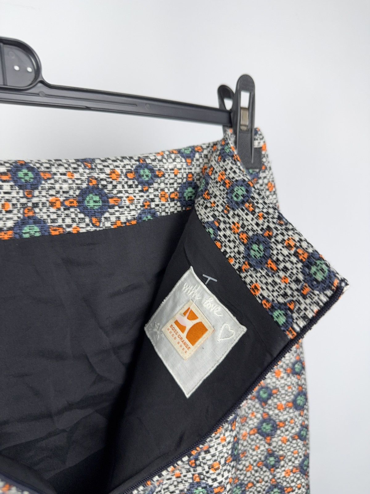 Hugo Boss Luxury Retro 00s Boss Orange Patterned Tweed Mini Skirt Size 28" / US 6 / IT 42 - 8 Thumbnail