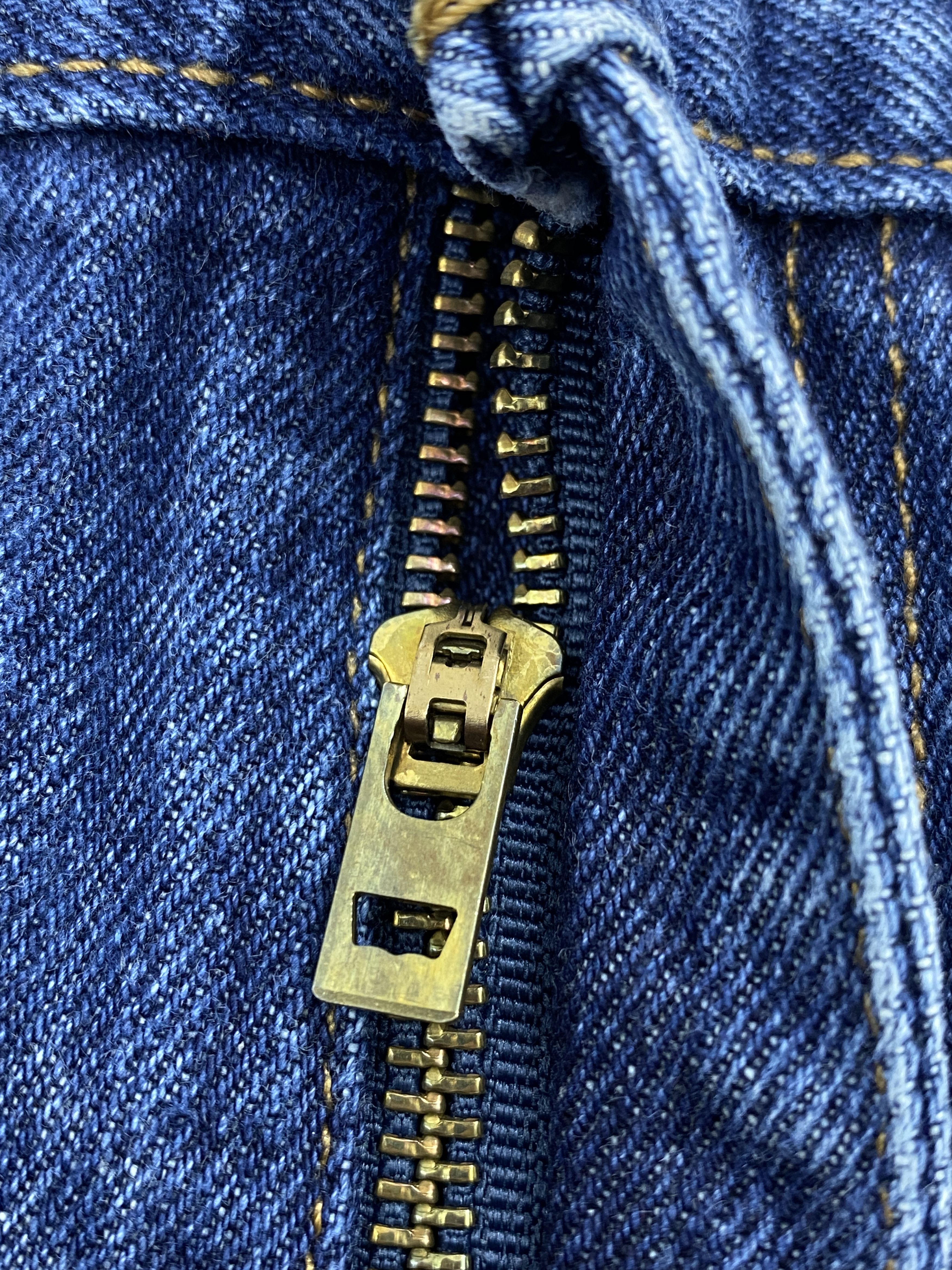 Levi's × Vintage Vintage Levi's 517 Flare Bootcut Distressed Denim Jeans Size US 33 - 13 Thumbnail