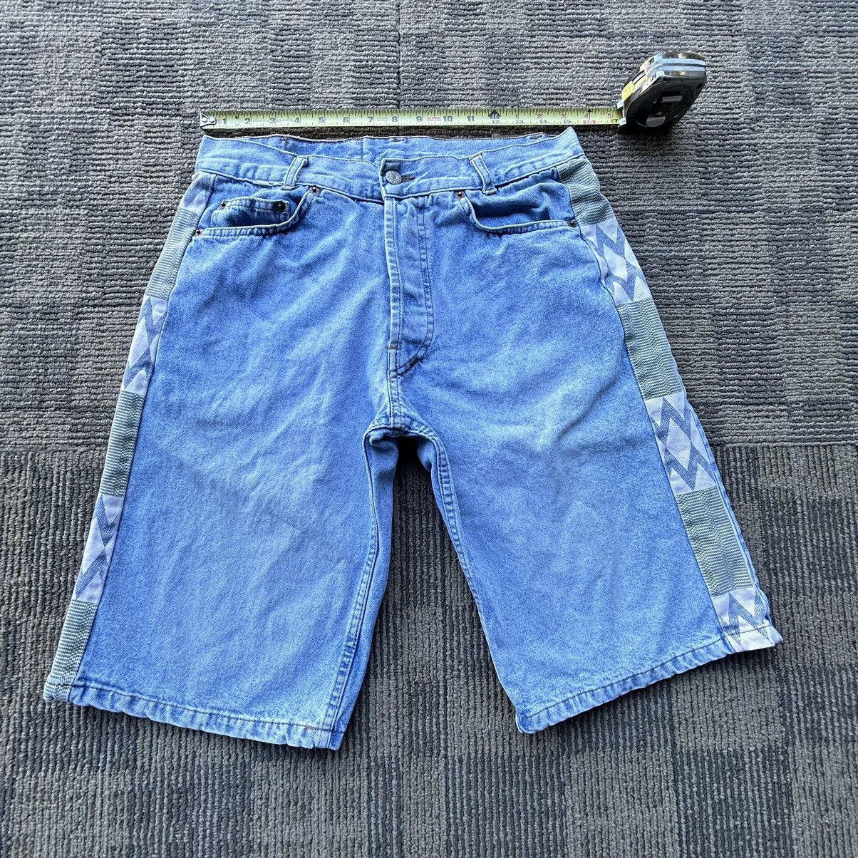Vintage Vtg 80’s Donovan Brand Light Wash Denim Jean Shorts Size US 30 / EU 46 - 2 Thumbnail