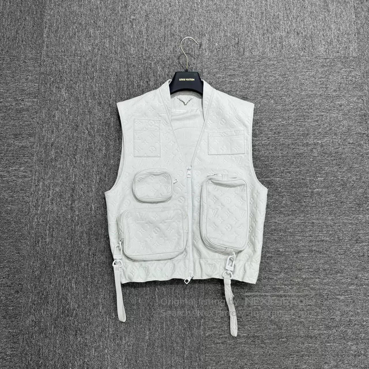 Louis Vuitton Louis Vuitton White Monogram Logo Vest. Size US M / EU 48-50 / 2 - 1 Thumbnail