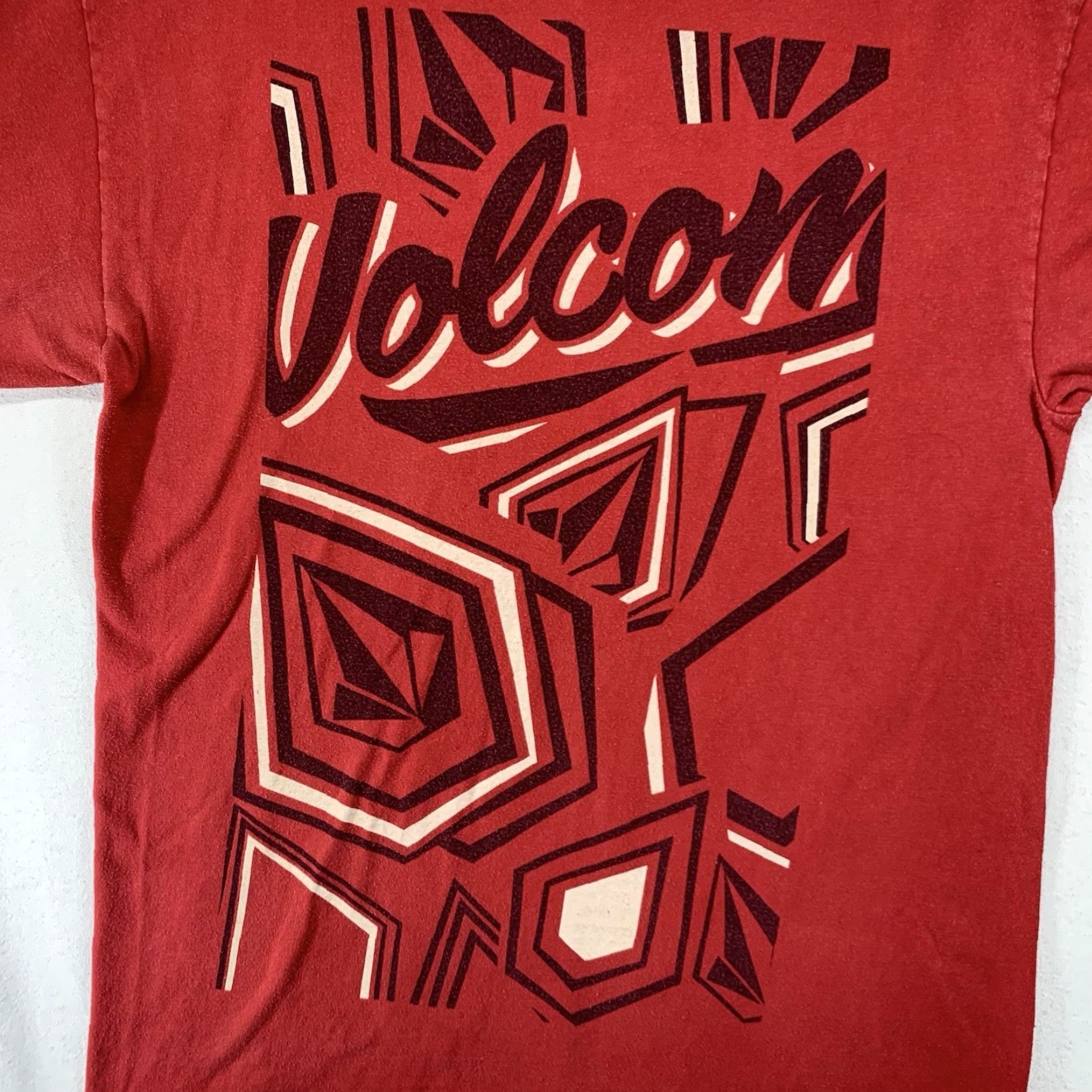 Volcom Volcom Classic Stone Logo Y2K Graphic T-Shirt Men's Medium Red Slim Fit Size US M / EU 48-50 / 2 - 2 Thumbnail