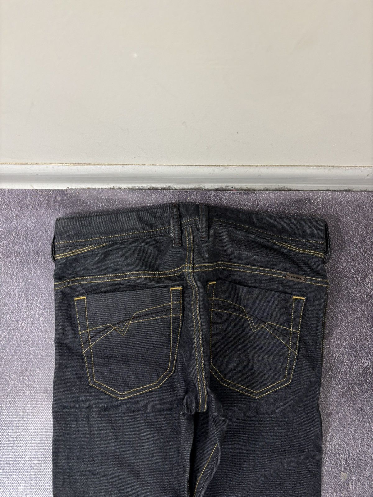 Diesel Diesel Iakop Regular Slim Tapered NWT Navy/Black Denim Jeans Size US 28 / EU 44 - 17 Thumbnail