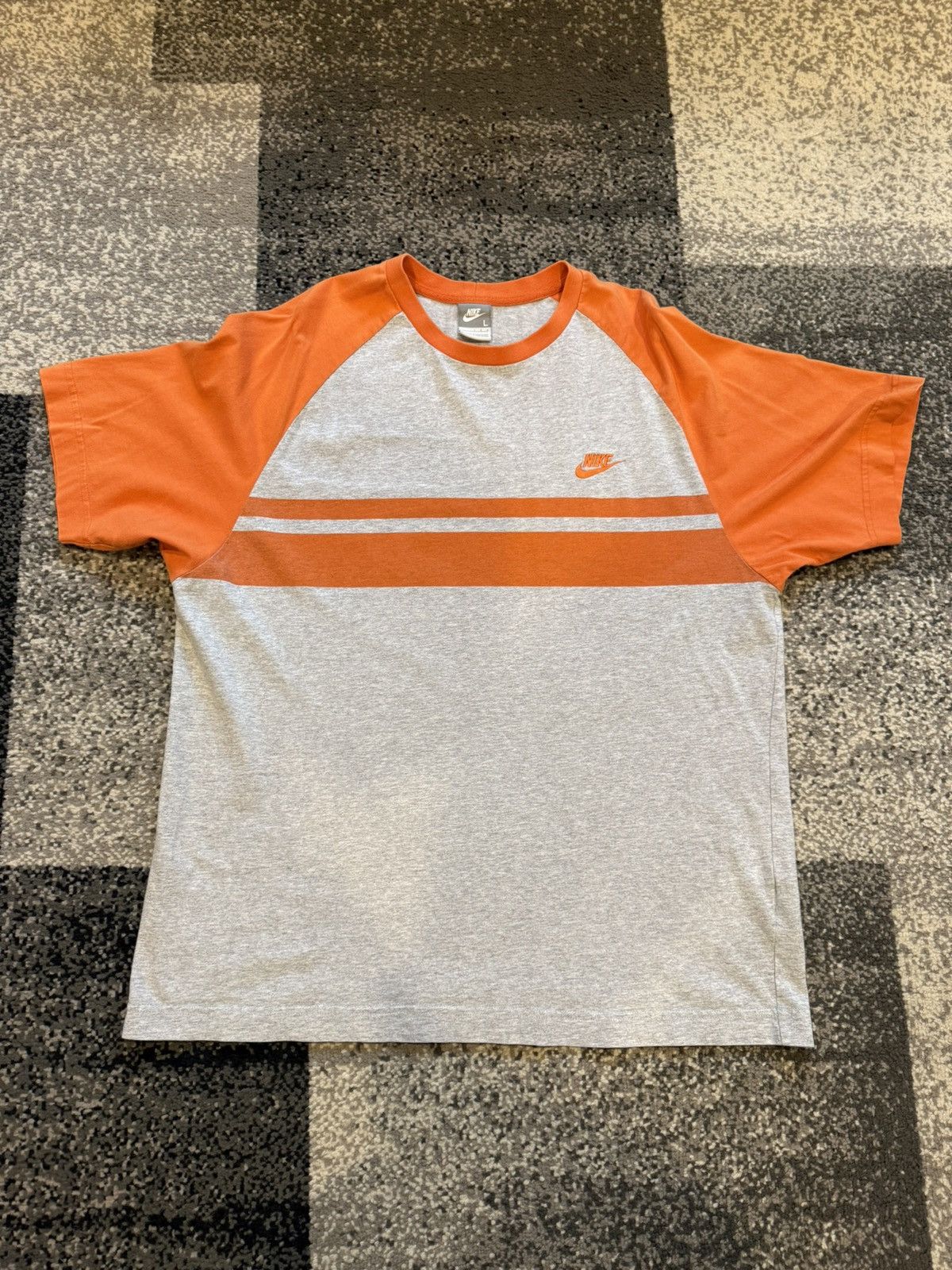 Vintage Vintage Nike Logo Tee Size US L / EU 52-54 / 3 - 1 Thumbnail