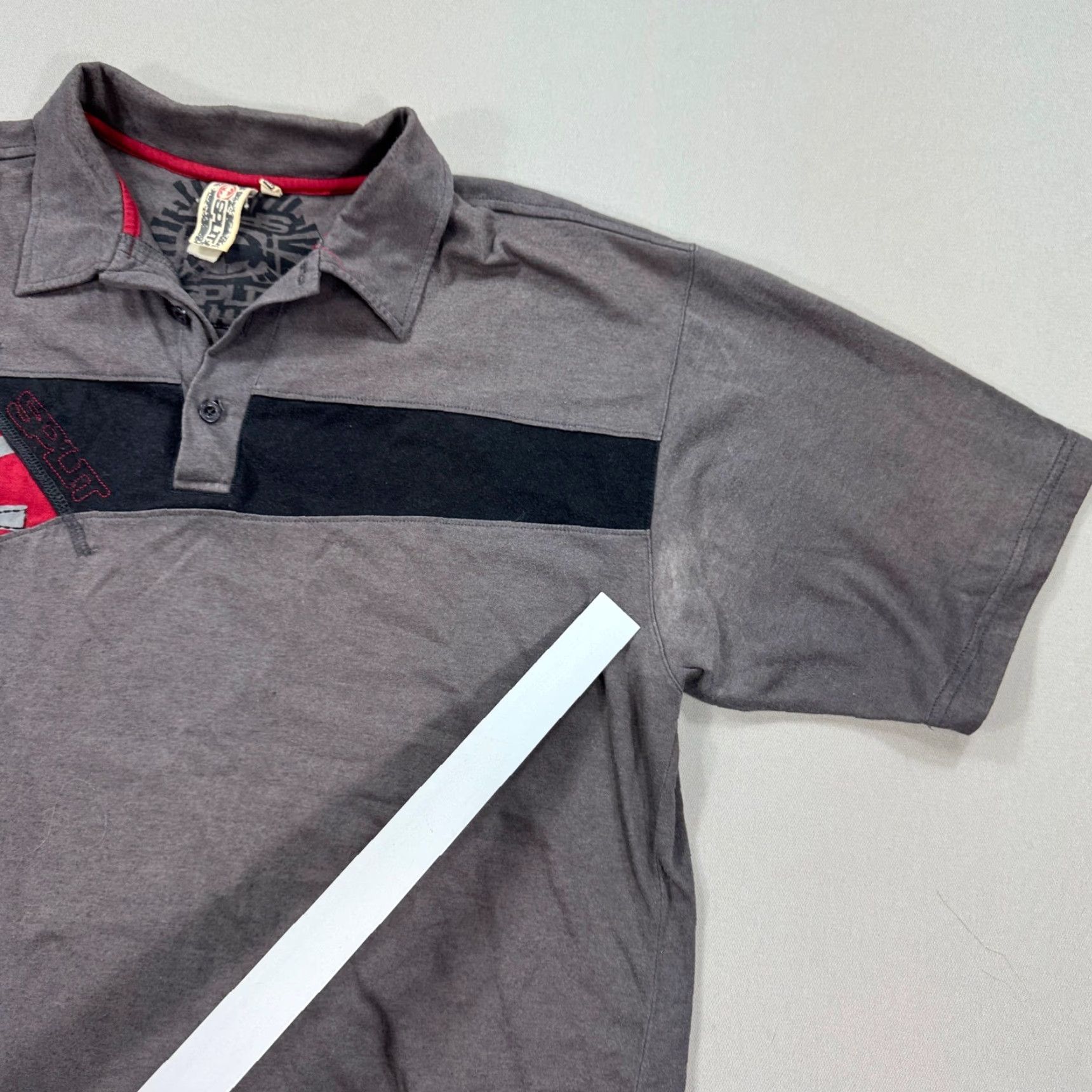 Vintage VINTAGE Y2K Split Shirt Men XL Gray Red Polo Grunge Skater Thrashed Vintage Size US XL / EU 56 / 4 - 6 Thumbnail