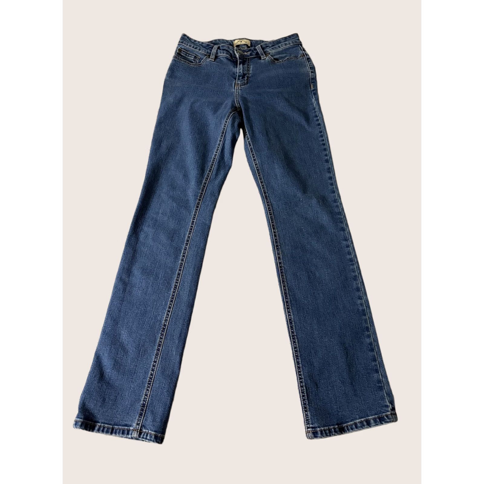 The Mountain Blue Mountain Jeans Women 4 Blue Straight Leg Regular Fit Denim 28x30 Size 27" / US 4 / IT 40 - 1 Thumbnail
