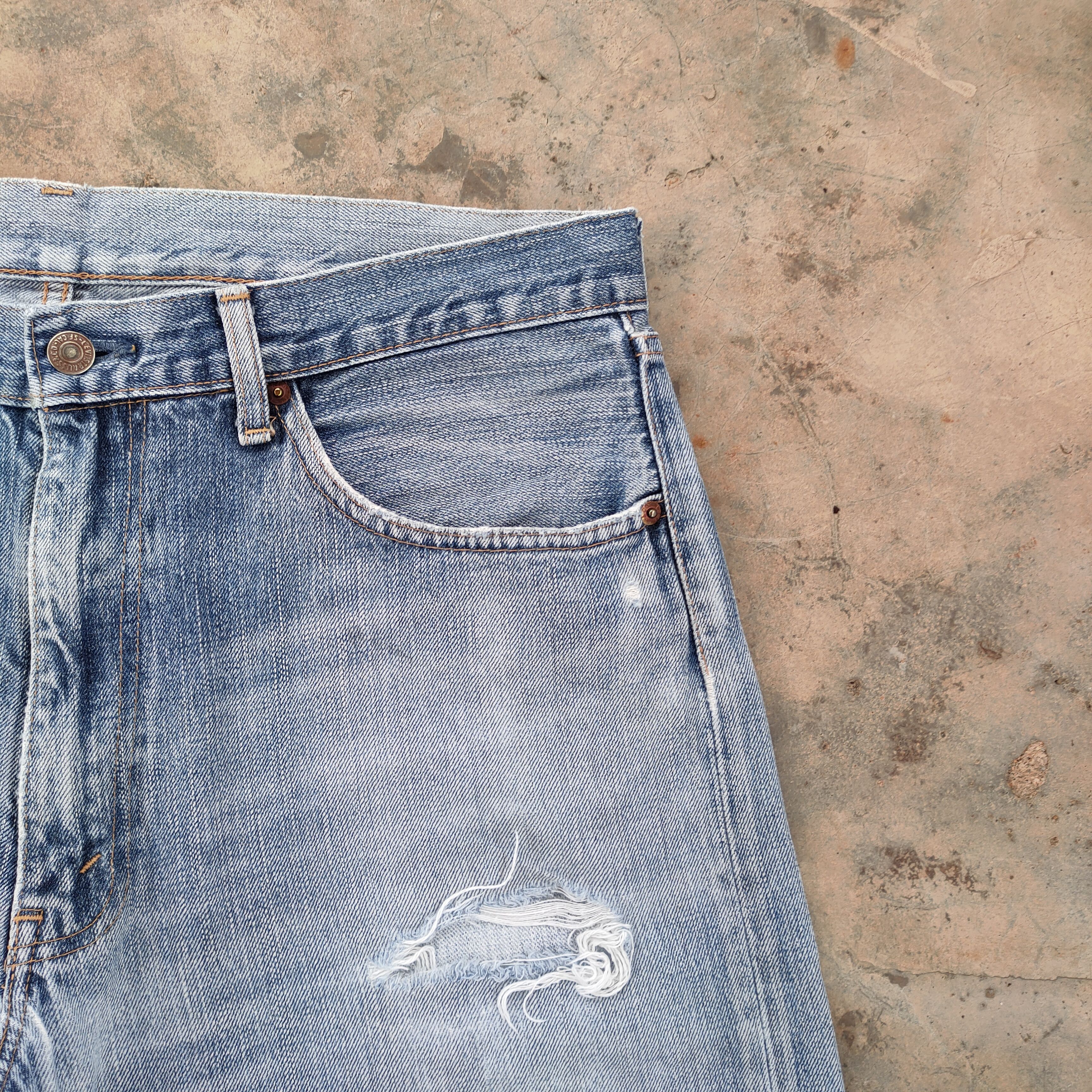 Levi's Vintage Clothing VINTAGE LEVI'S STRAUS 510 FADED RIPPED JEANS DENIM PANTS Size US 36 / EU 52 - 8 Thumbnail