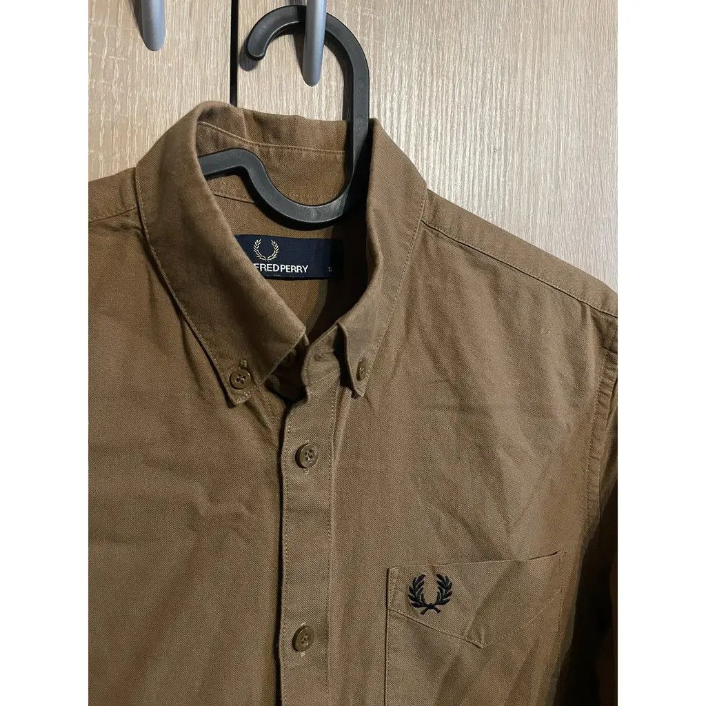 Fred Perry Fred Perry Button-Up Shirt – Military Brown Cotton Oxford Size US S / EU 44-46 / 1 - 1 Thumbnail