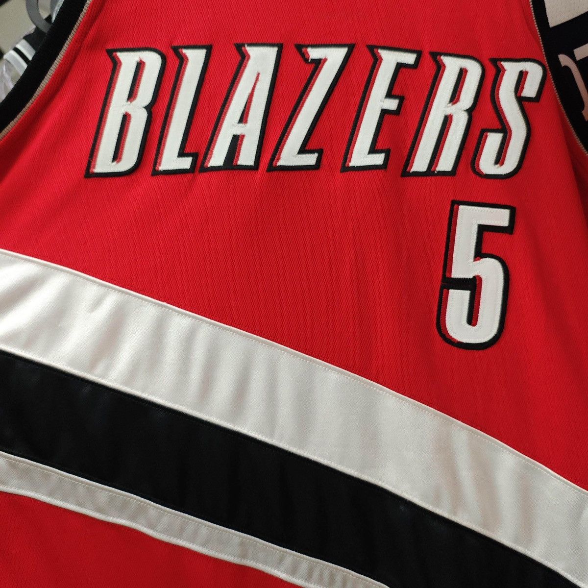 Adidas 2007-10 Adidas NBA Portland Trail Blazers Alternate Jersey Size US L / EU 52-54 / 3 - 3 Thumbnail