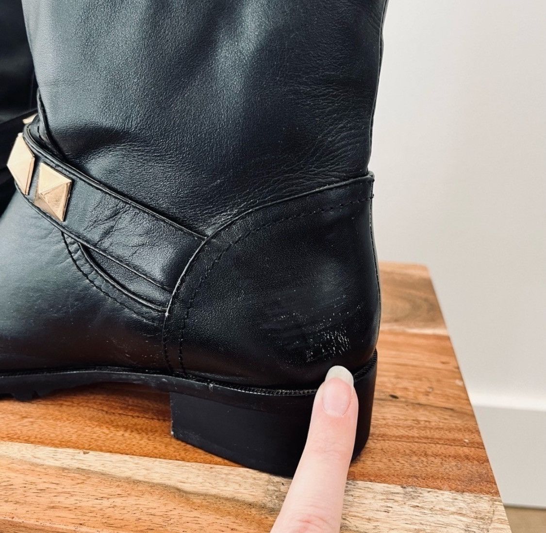 Valentino Valentino Rock Stud Black Leather Combat Biker Ankle Boots Size US 6 / IT 36 - 9 Thumbnail