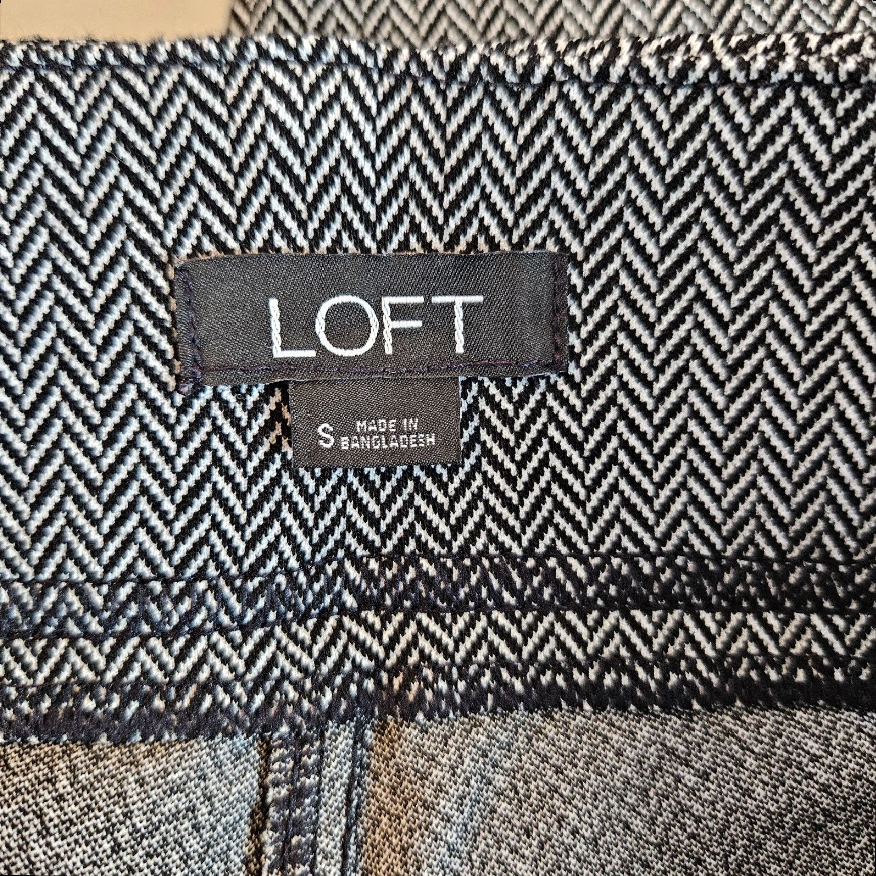 Loft VINTAGE Ann Taylor LOFT Womens Ponte Knit Leggings Sz Small Black Herringbone Size 28" / US 6 / IT 42 - 7 Thumbnail