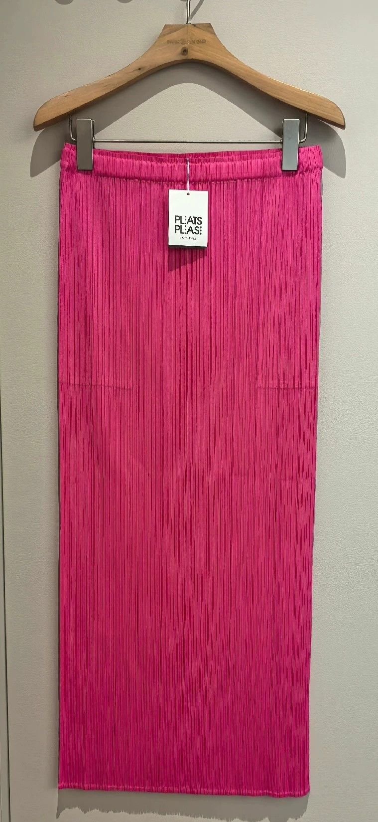 Issey Miyake Pleated Pink Skirt - dmc