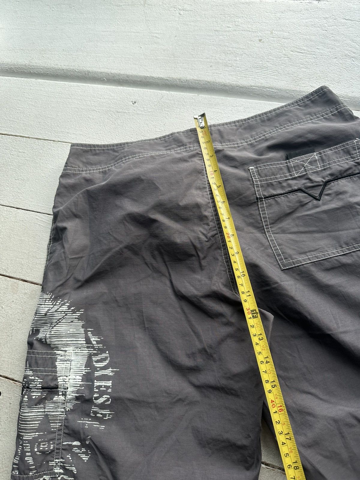Diesel VNTG 🚨 DIESEL INDUSTRY GRAY SURF SHORTS RARE BIG LOGO POCKET Size US 32 / EU 48 - 15 Thumbnail