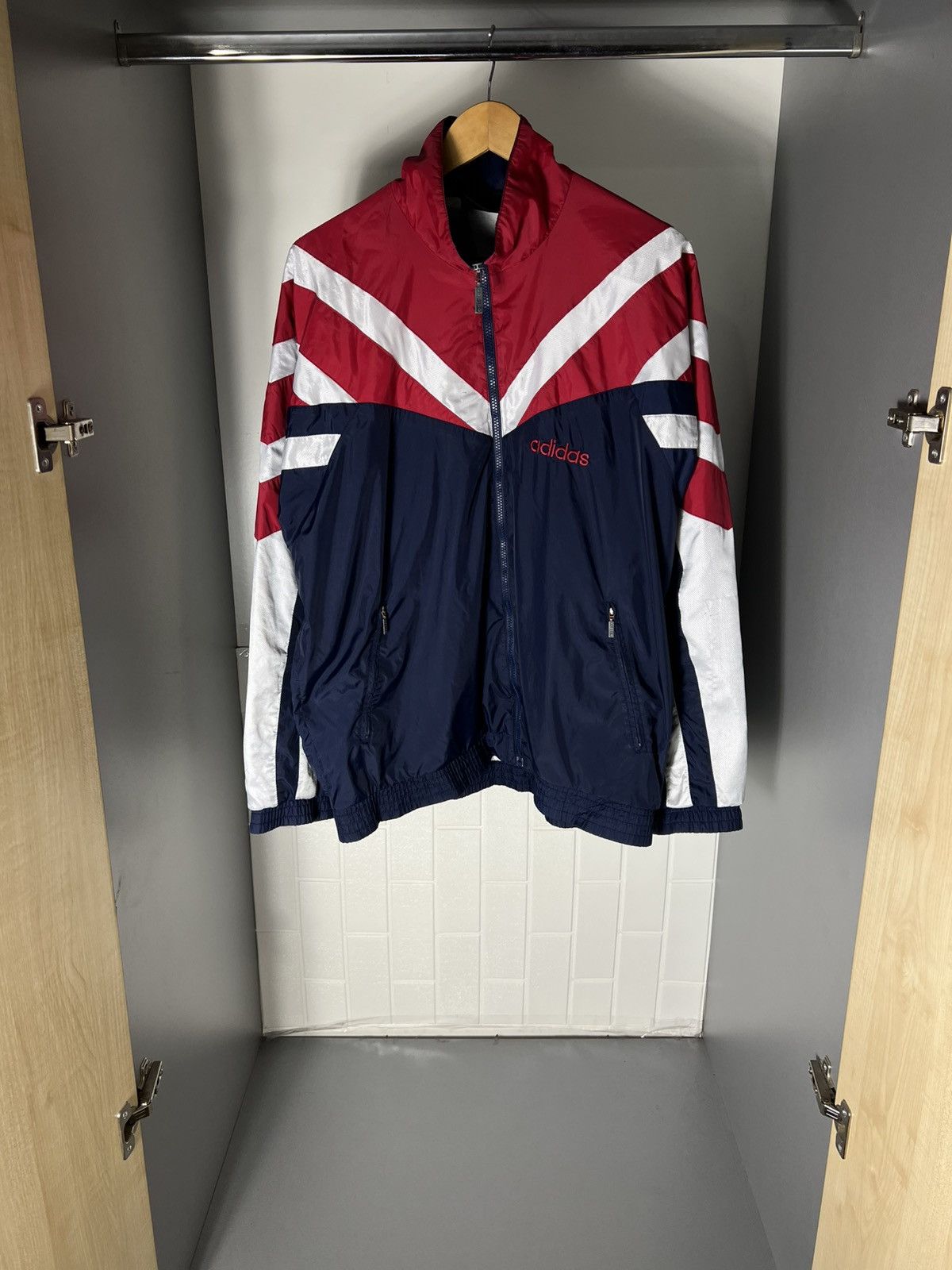 Vintage VERY RARE ADIDAS ORIGINAL EQUIPMENT RETRO SUIT CASUAL 90s Size US L / EU 52-54 / 3 - 6 Thumbnail