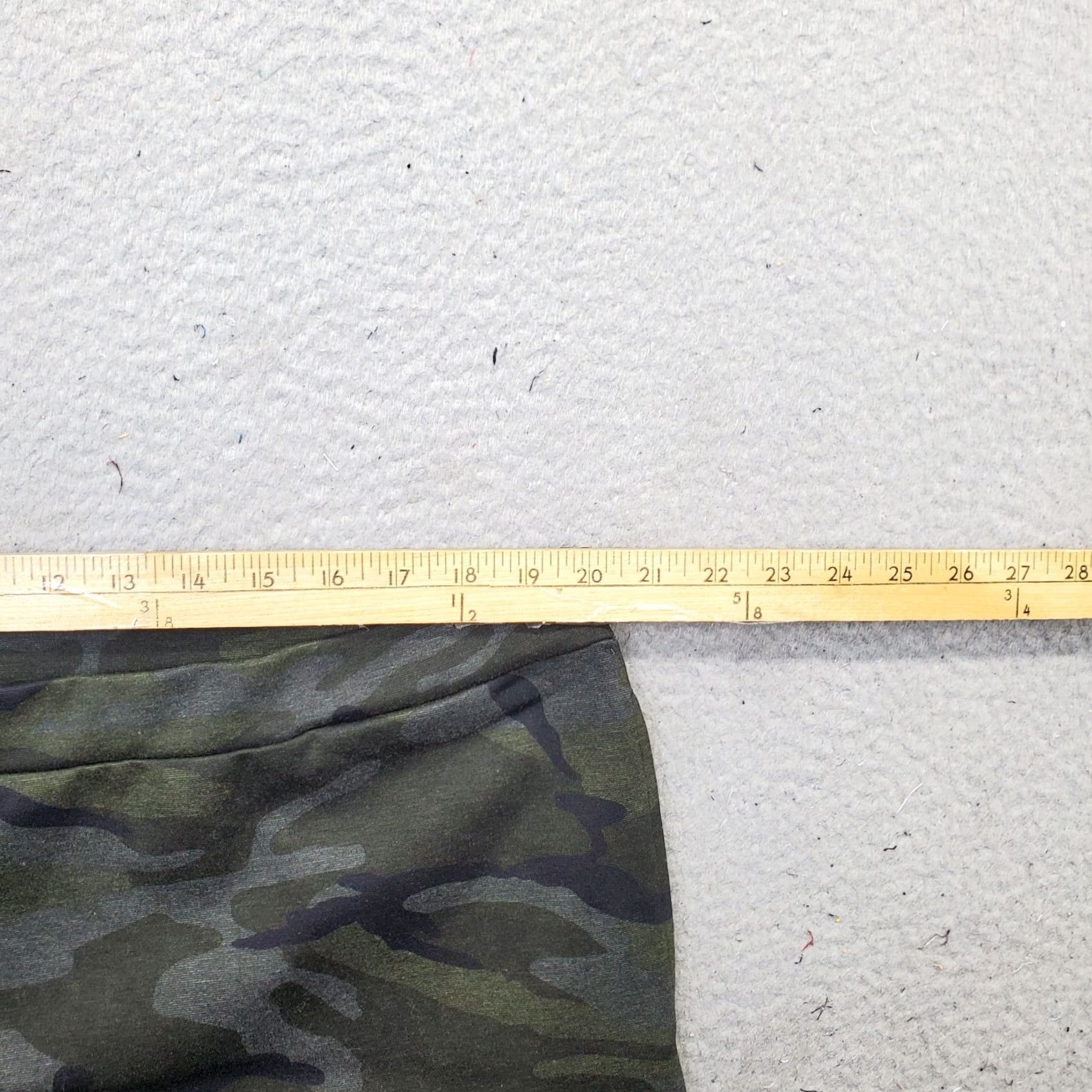 Vintage Susan Graver Pants Womens XL Multi Camouflage Ankle Button Straight Leg Pull On Size 40" / US 18 - 6 Thumbnail