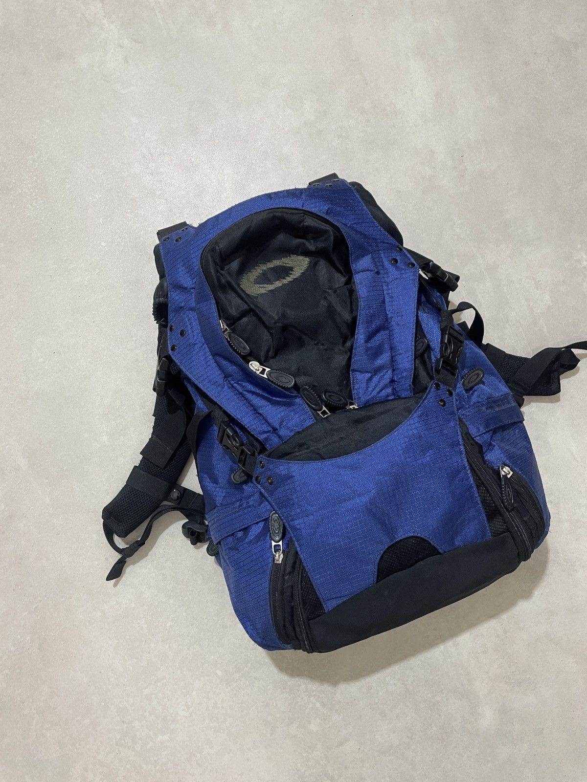 Oakley Y2K OAKLEY ICON BACKPACK Size ONE SIZE - 2 Thumbnail