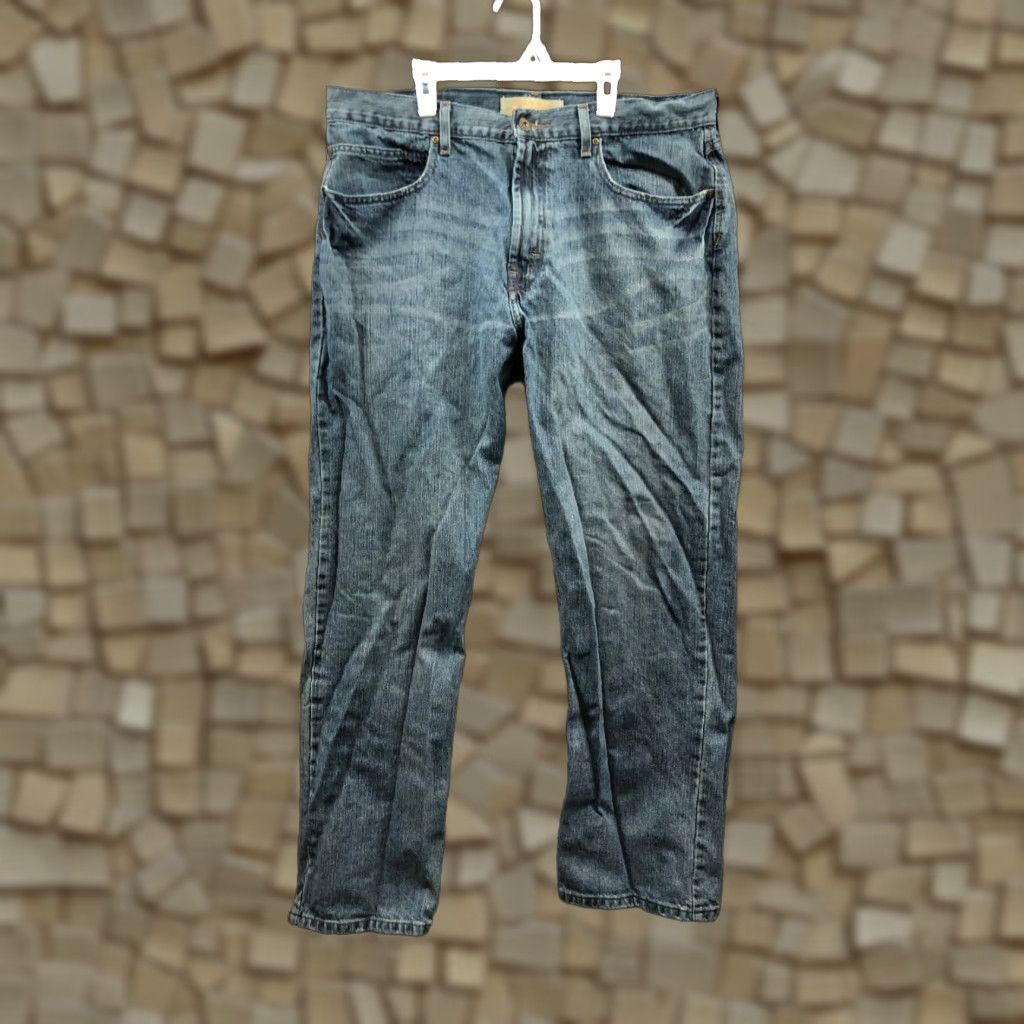 Wrangler Wrangler Jeans 38x32 Mens Mid Rise Straight Leg Dark Wash Blue Denim Shirt? Size US 38 / EU 54 - 1 Thumbnail