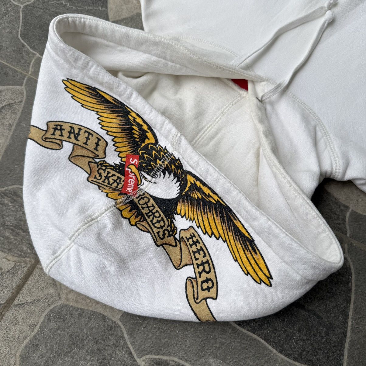 Antihero × Supreme Supreme X Anti hero Size US M / EU 48-50 / 2 - 3 Thumbnail