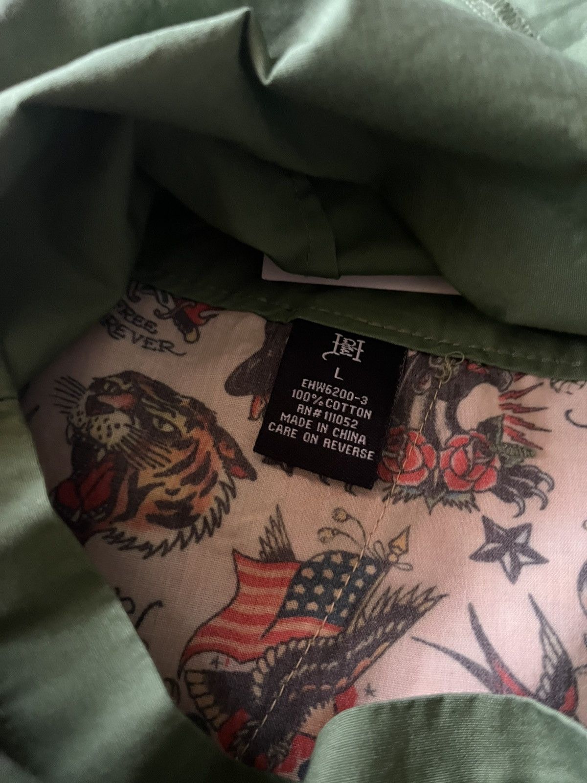 Ed Hardy ED HARDY GREEN GOLD GRAPHIC MINI SKIRT NWT Size 28" / US 6 / IT 42 - 4 Thumbnail