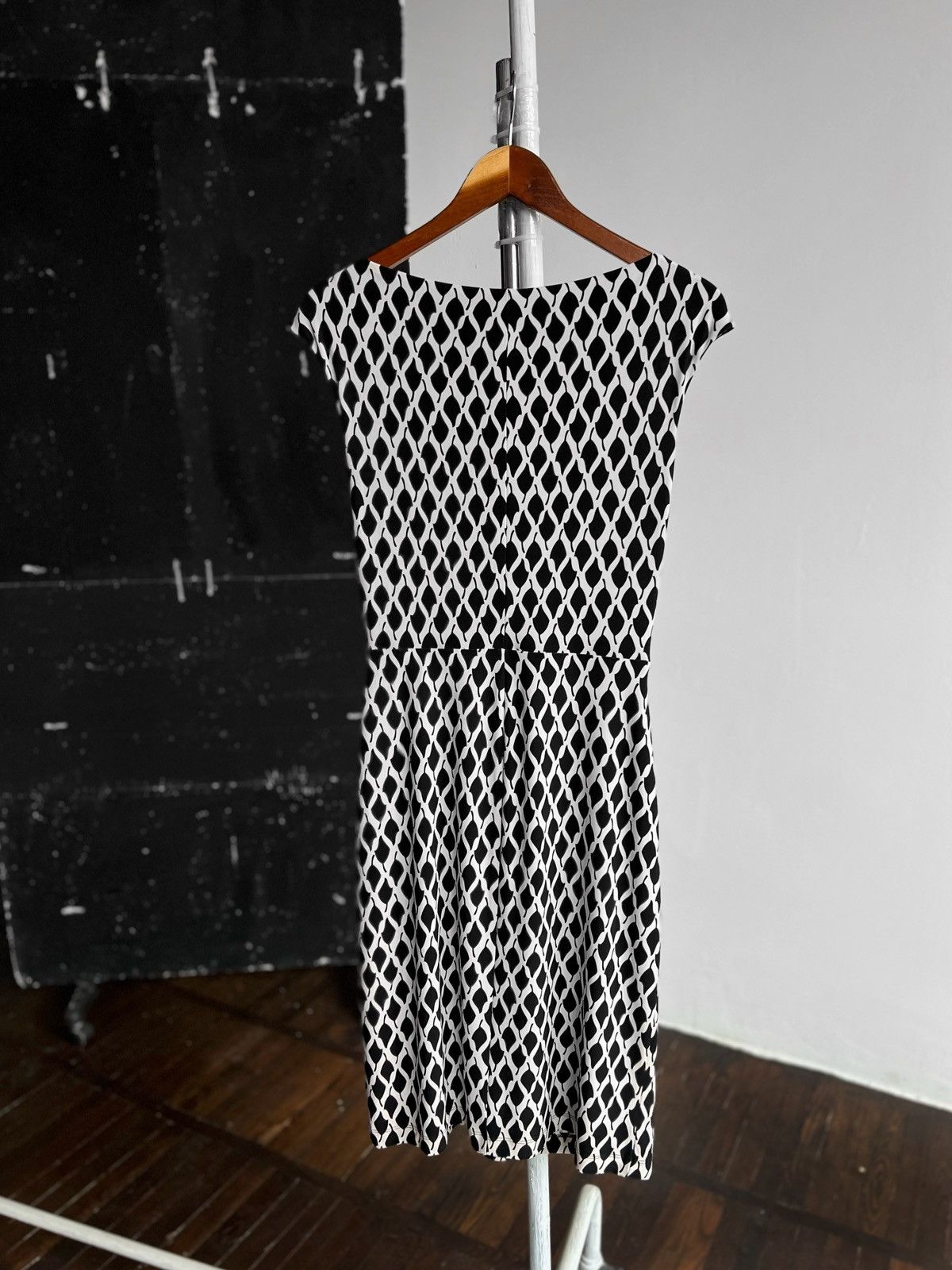 Lauren Ralph Lauren × Ralph Lauren Lauren Ralph Lauren Black White Abstract Knee Length Dress Size S / US 4 / IT 40 - 3 Thumbnail