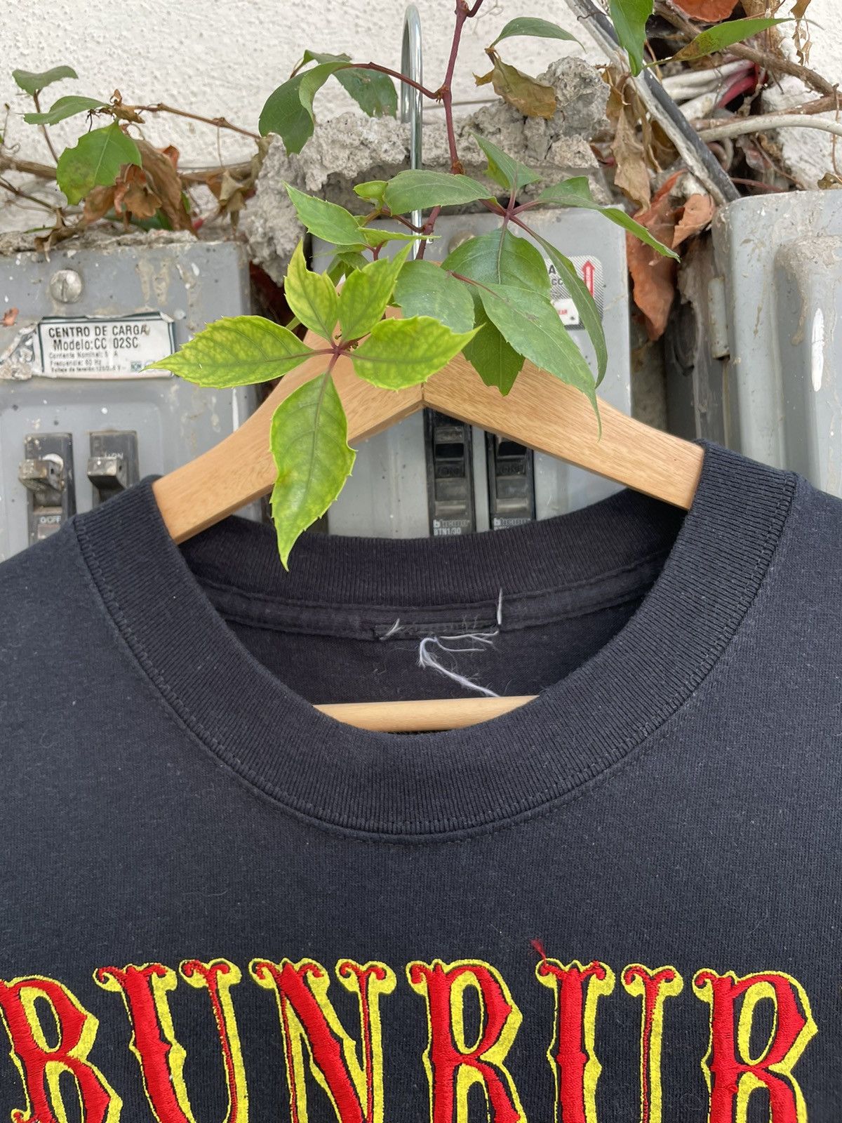 Band Tees 2005 Entique Bunbury Freak Show Embroidered Mexican Bootleg Size US M / EU 48-50 / 2 - 4 Thumbnail
