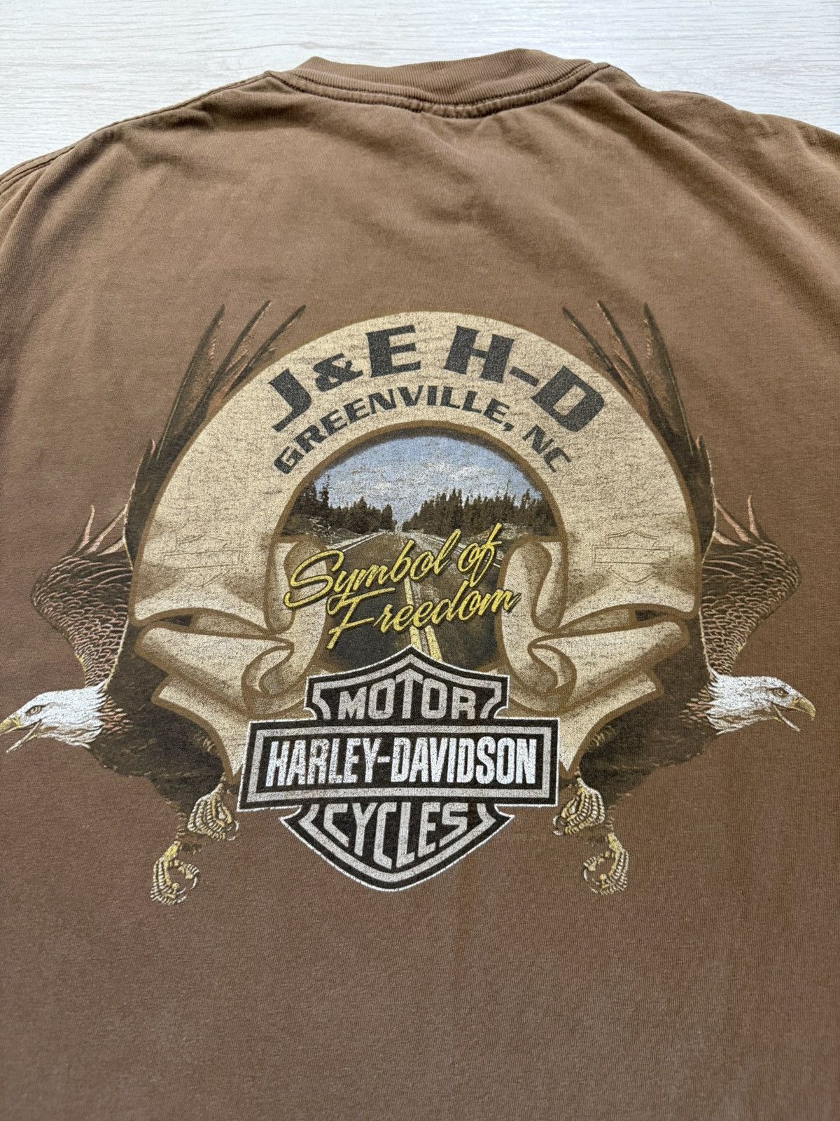 Harley Davidson 2006 Harley Davidson Wanted Poster Greenville NC Cropped Tee Size US L / EU 52-54 / 3 - 5 Thumbnail