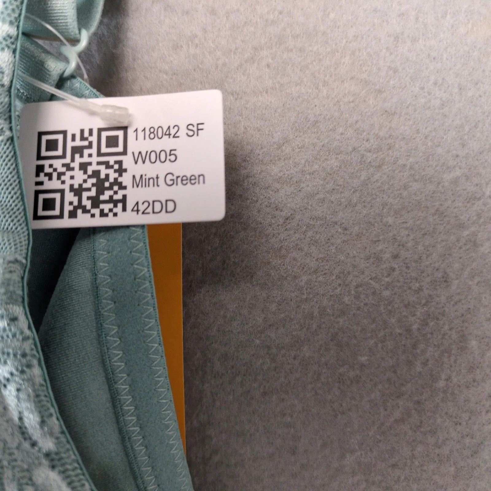 Other NWT WingsLove Full Coverage Wireless Minimizer Bra 42DD Size ONE SIZE - 5 Thumbnail
